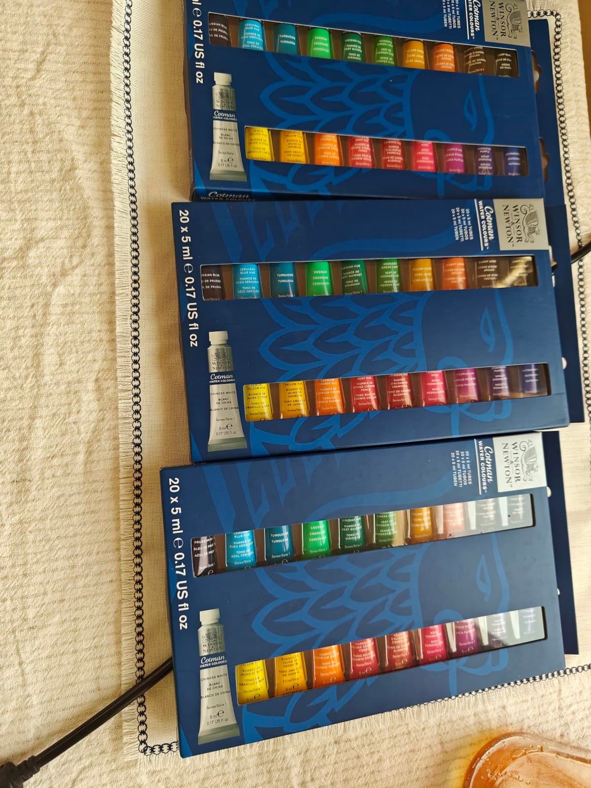 Winsor & Newton Cotman Watercolor Paint Set, 20 Colors, 5ml Tubes - Introductory Watercolor with Fine Art Pigments customer photo 2