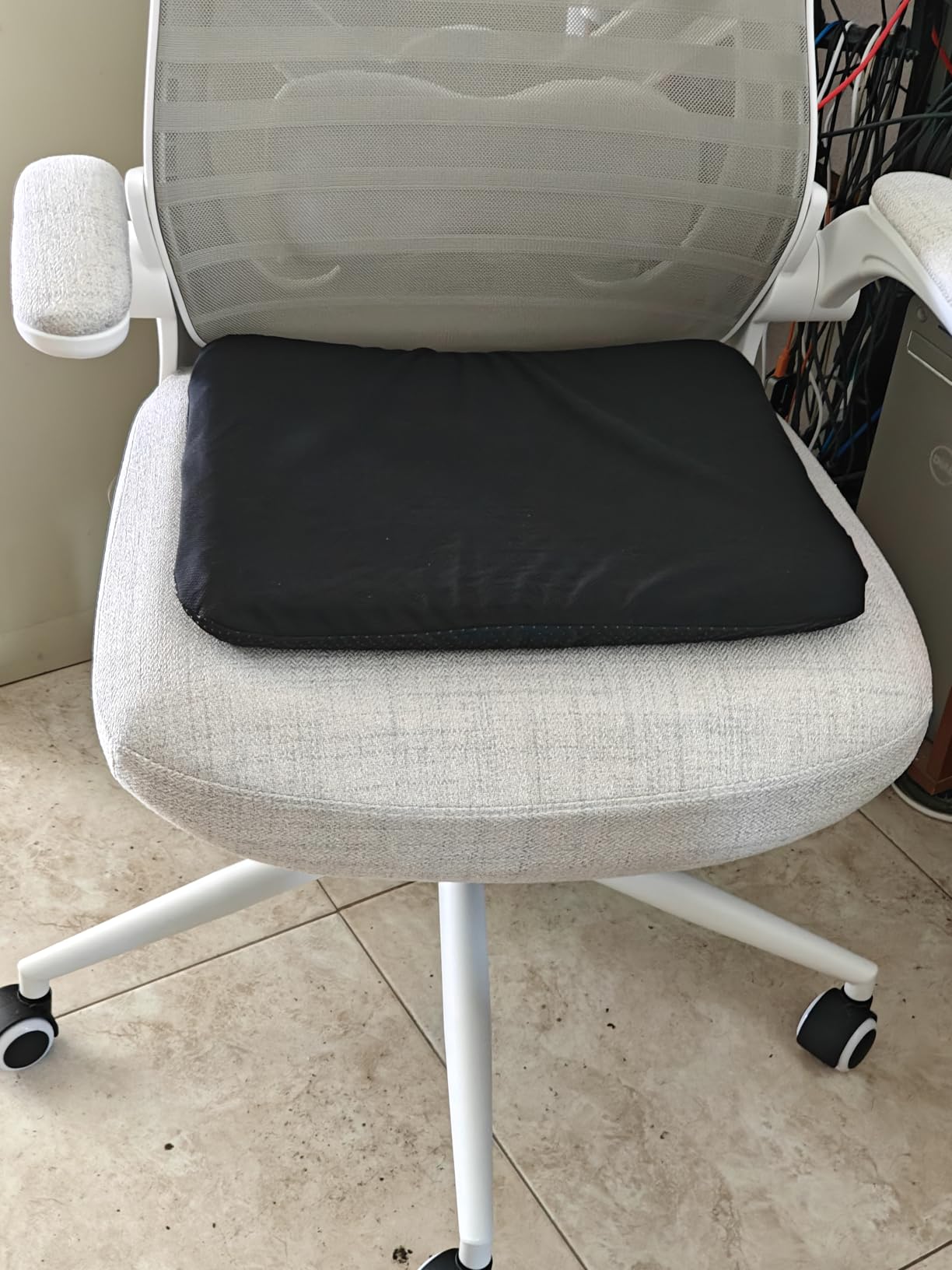 SelectSoma Double-Thick Gel Seat Cushion for Long Sitting Pressure Relief for Back, Sciatica, Coccyx, Tailbone Pain - Cushion for Airplane Travel, Office Chair, Wheelchair, Car & Truck - Egg Seat Pad customer photo 2