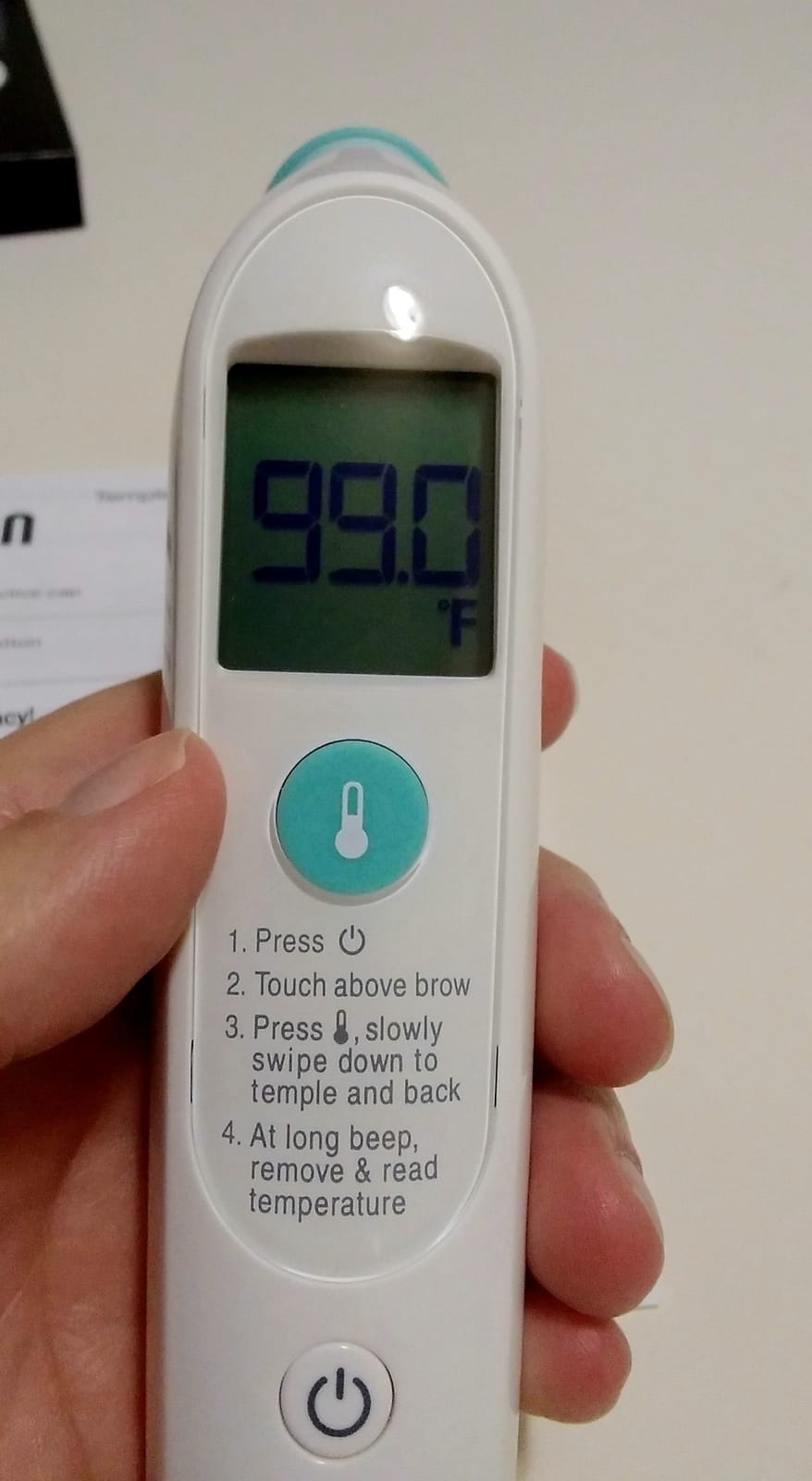 Braun TempleSwipe Digital Thermometer with Color-Coded Temperature Guidance | Temporal Thermometer for Adults, Babies, Toddlers & Kids customer photo 2