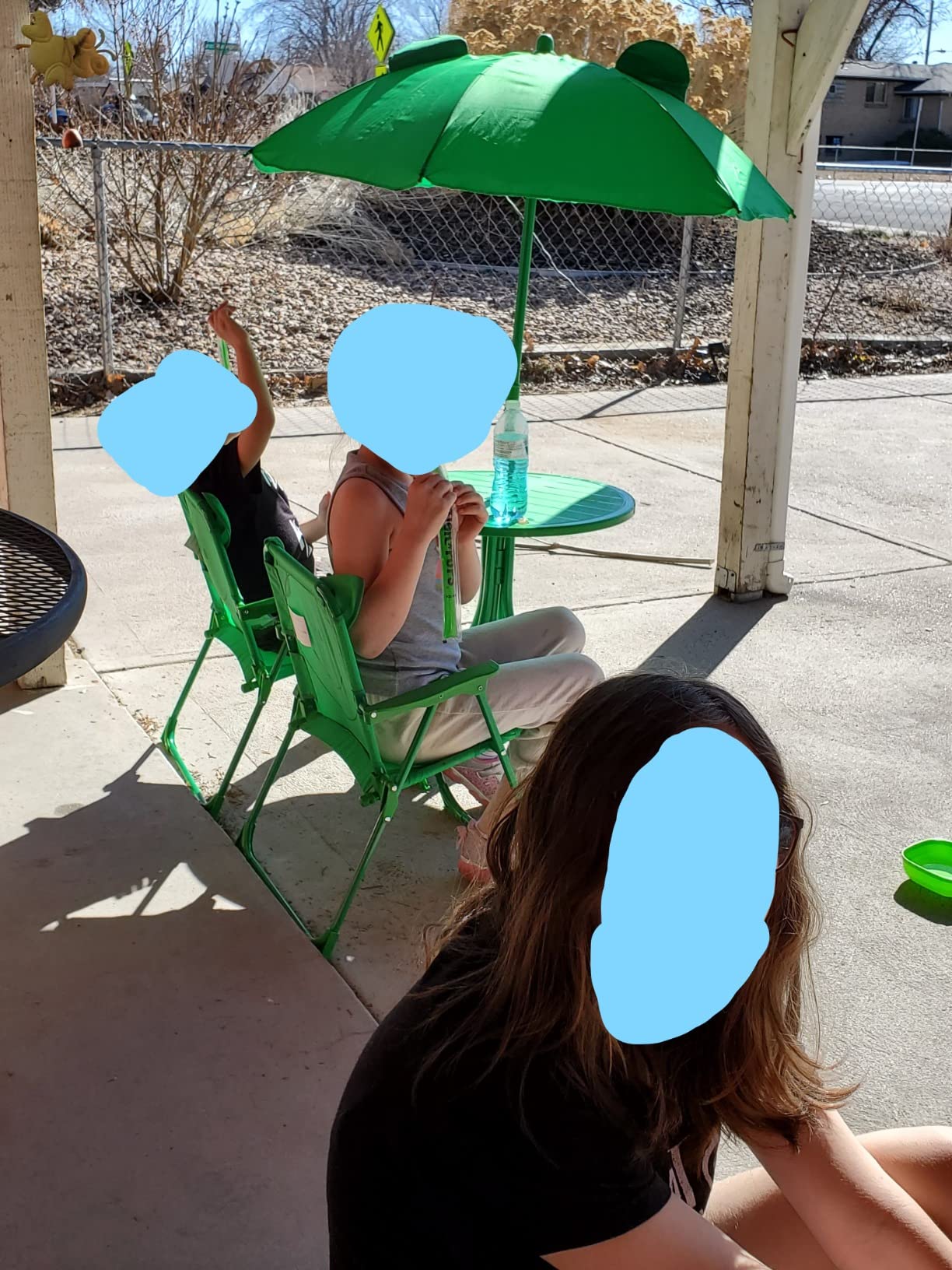 Outsunny Folding Kids Table and Chair Set, Picnic Table with Frog Pattern Removable & Height Adjustable Sun Umbrella for Garden, Backyard, Green | Outdoor Folding Garden Furniture, Patio Backyard, Removable & Height Adjustable Sun Umbrella customer photo 2