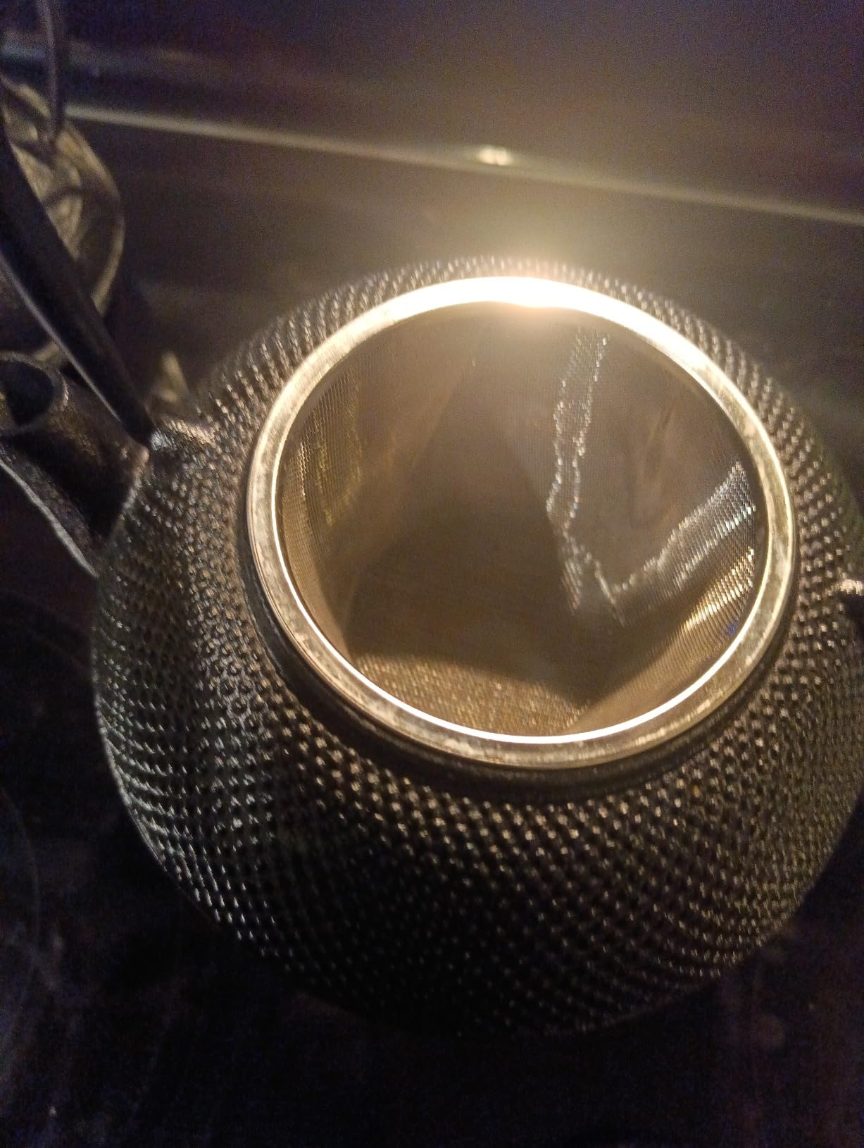 Velaze Cast Iron Teapot Set with Infuser, Japanese Style, 2 Cups, 700ML, 23oz | Heat Preservation with Trivet, Fully Enameled Interior, Beautiful Hammered Design customer photo 2
