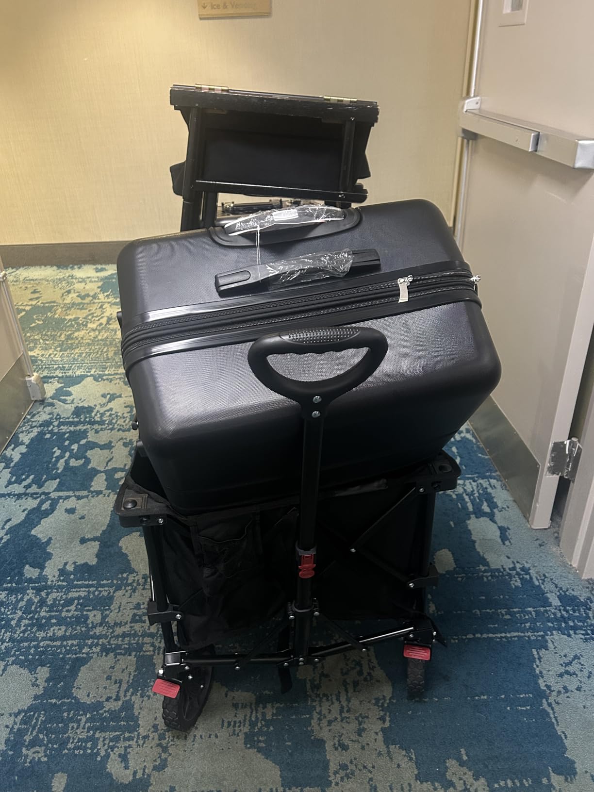 Hikenture Wagons Carts Foldable 330LBS, Heavy Duty Collapsible Wagon | Utility Wagon for Grocery, Garden, Camping & Sports Gear; One-Hand Fold; 360-Degree Wheels; Built-In Wheel Brake customer photo 2