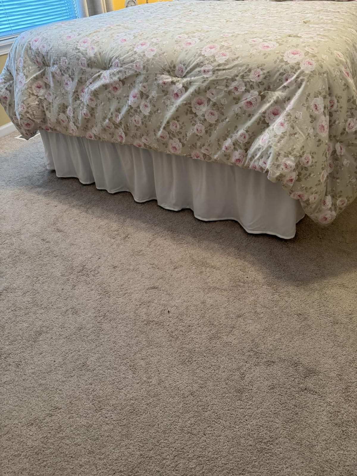 CGK Linens Wrap Around Dust Ruffle Bed Skirt, Queen Size Beds - 15 Inch Drop, Cream customer photo 1