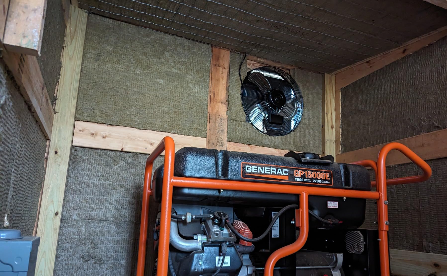 VENTISOL 20 Inch Shutter Exhaust Fan Wall Mounted, 3500CFM Exhaust Fan with Pre-Installed 1.65m Power Cord, Ventilation fan for Greenhouse, Garages, Attic, Shops, Chicken Coop, Black customer photo 2