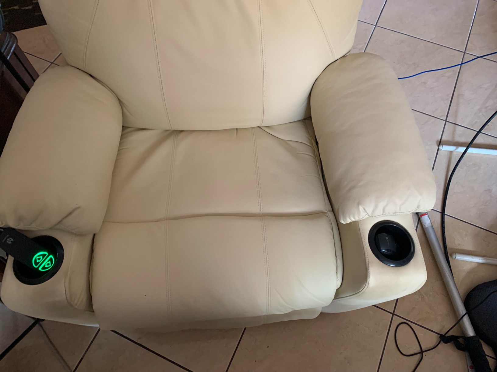 MCombo Power Lift Recliner Chair for Elderly, Heat and Massage 7040 (Medium) | FSC & OEKO-TEX Certified, Multiple Sizes, USB & Type C Charging Port, Cup Holders, Side Pockets, Faux Leather customer photo 1