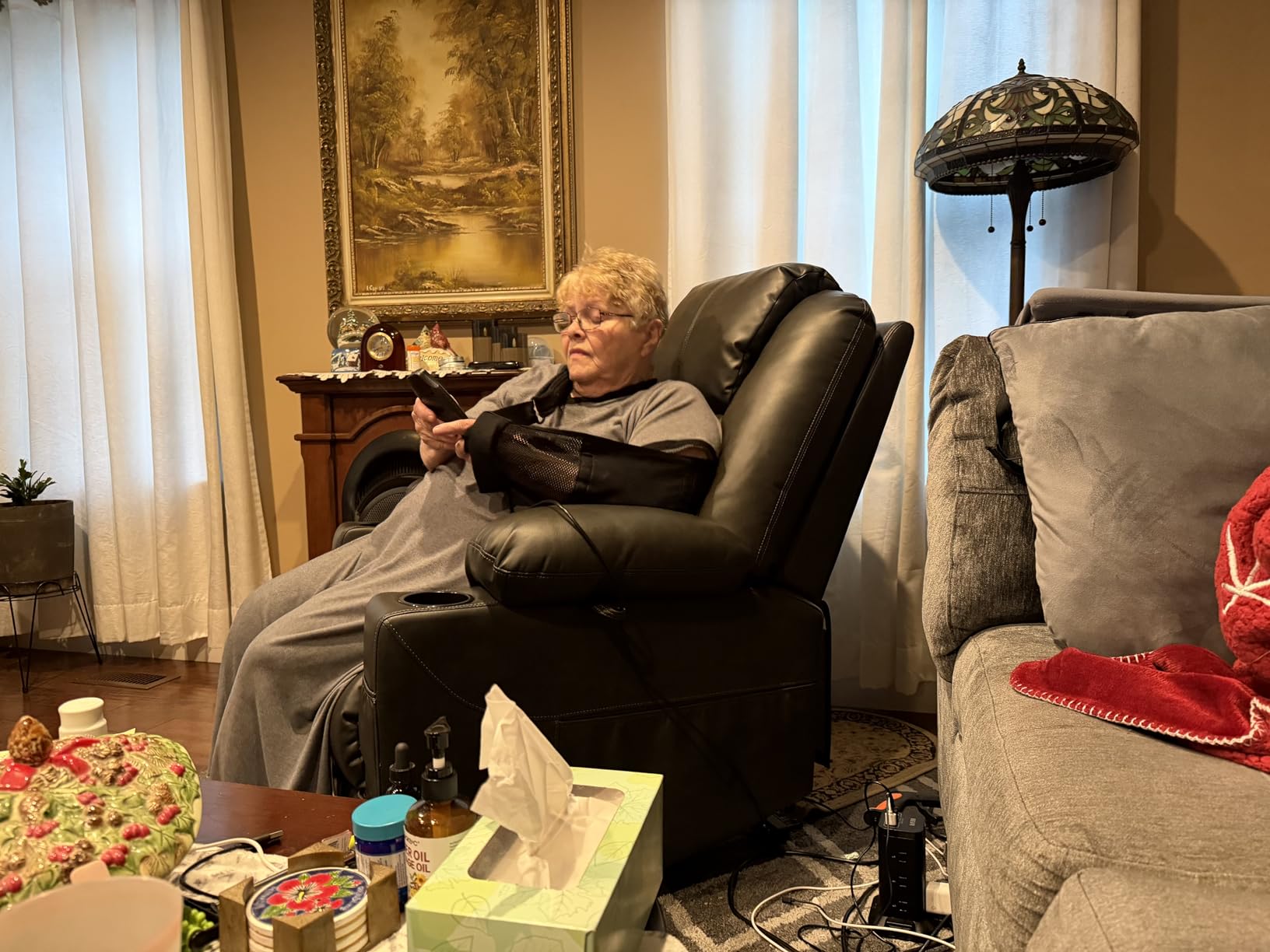 MCombo Power Lift Recliner Chair for Elderly, Heat and Massage 7040 (Medium) | FSC & OEKO-TEX Certified, Multiple Sizes, USB & Type C Charging Port, Cup Holders, Side Pockets, Faux Leather customer photo 2