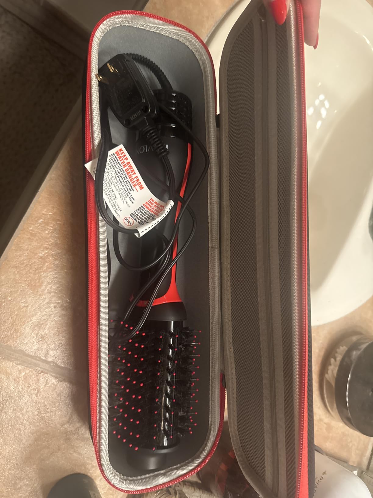 REVLON One-Step Volumizer Plus Hair Dryer and Styler, 2.4 in Barrel, Black | Soft waves, flips and curls, best for short to mid-length hair, 4 heat settings, detachable brush head customer photo 2
