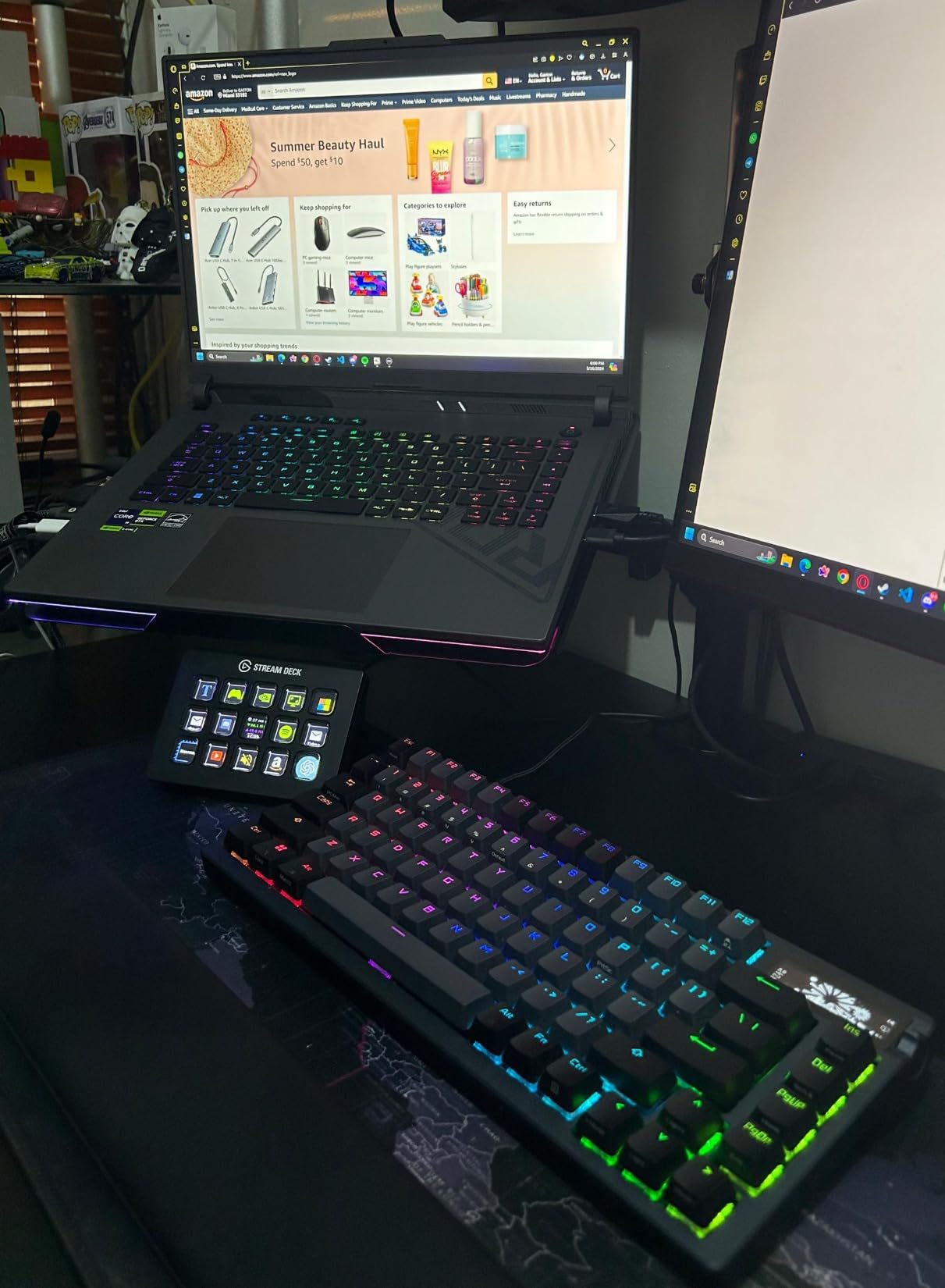 Elgato Stream Deck MK.2 Studio Controller, 15 Macro Keys customer photo 1