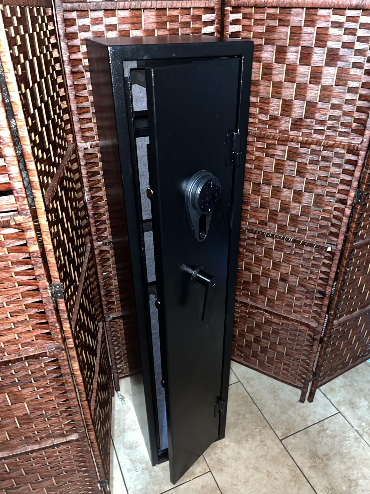 Kaer 4-5 Biometric Gun Safe for Rifles and Pistols, Long Rifle Safe for Home, No Assembly Needed, Gun Cabinet for 3-5 Shotgun 5-7 Handguns, Fingerprint, Digital Keypad, Removable Shelf, Gun Rack customer photo 2