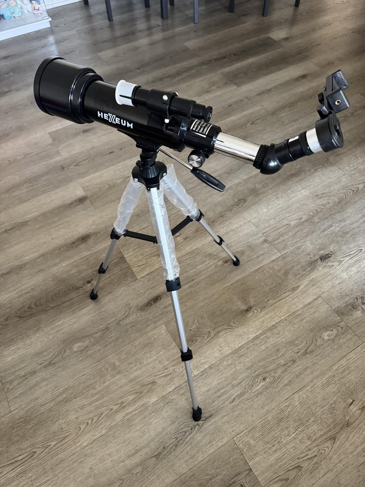 Koolpte Telescope for Kids, 70mm/500mm AZ Refractor for Beginners, White | Portable telescope for kids and beginners to view the Moon and landscapes, with AZ mount, phone adapter, remote and case customer photo 2