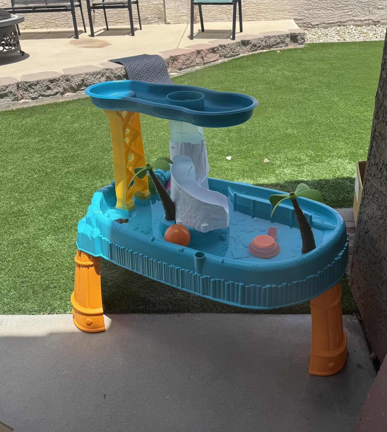 Little Tikes Waterfall Island Water Table (Amazon Exclusive) customer photo 1
