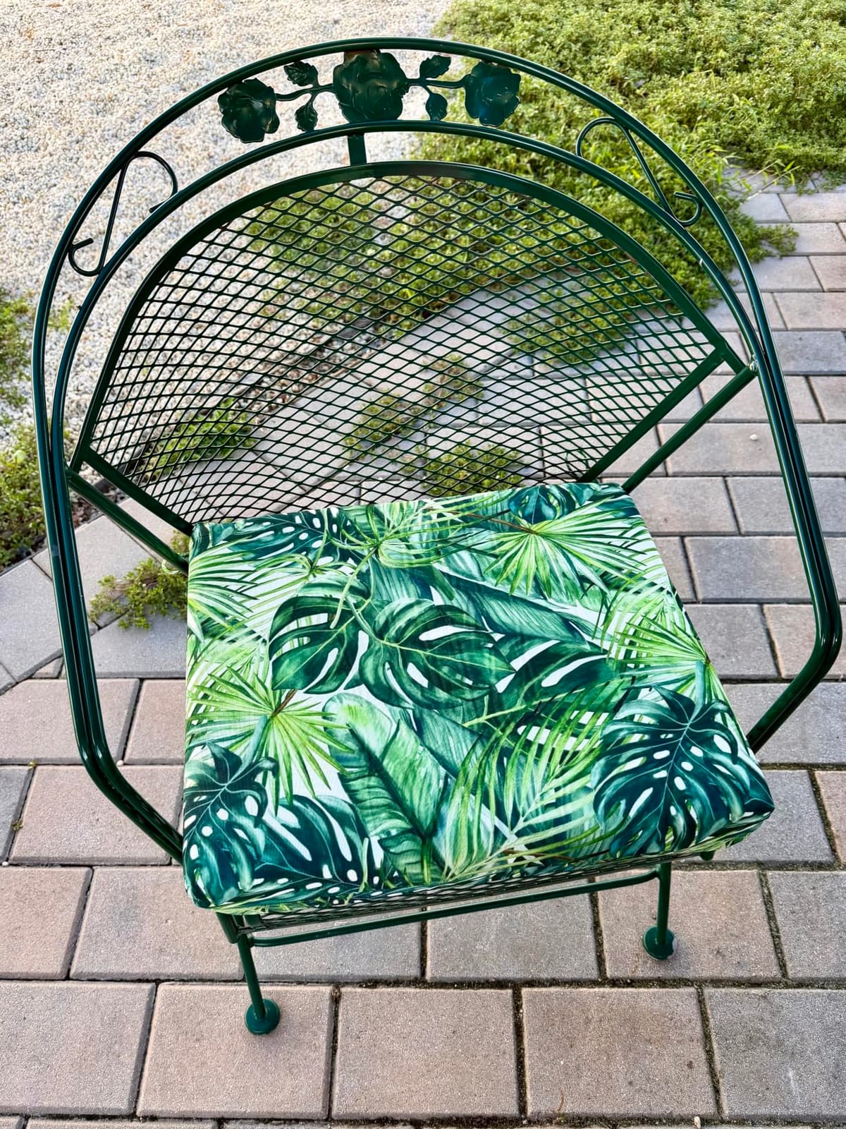 downluxe Outdoor Chair Cushions Set of 4 for Patio Furniture, Water-Resistant Patio Chair Cushions with Ties, High Density Foam Outdoor Seat Cushion, 17