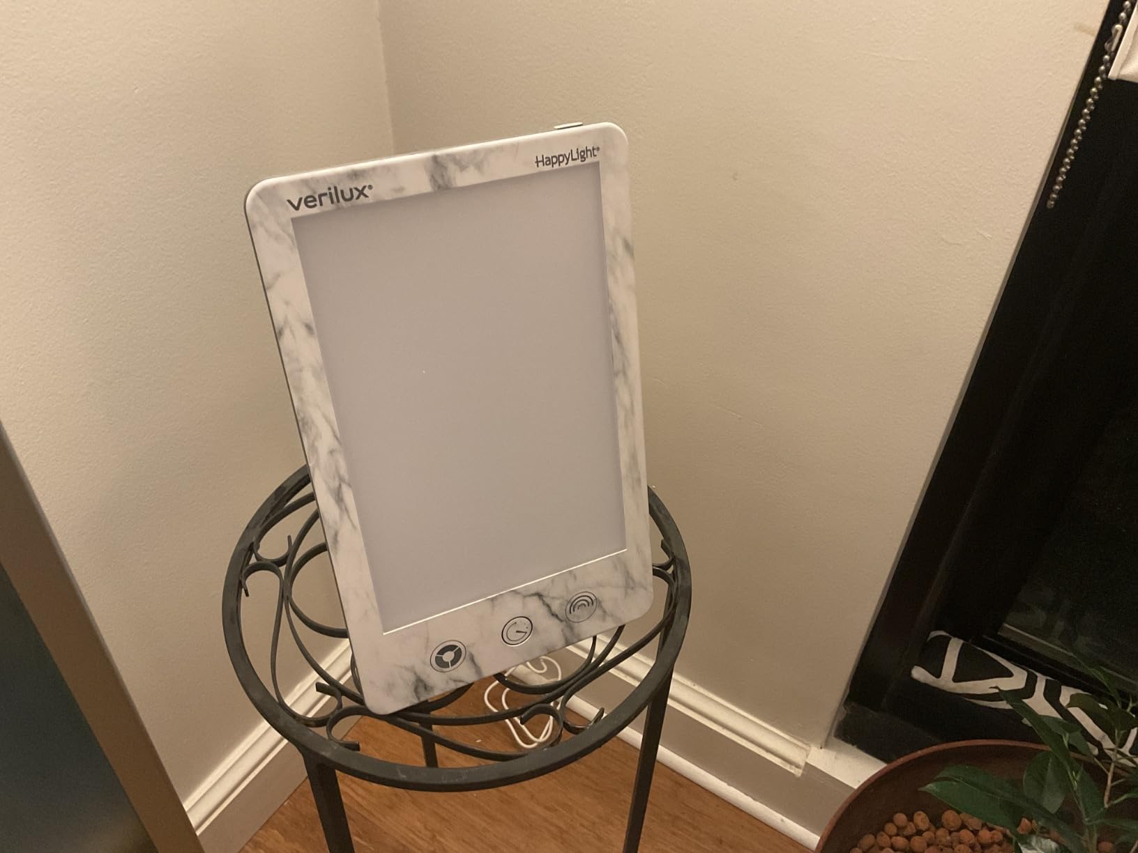 Verilux HappyLight Luxe - Light Therapy Lamp with 10,000 Lux, UV-Free, LED Bright White Light with Adjustable Brightness, Color, Countdown Timer, & Stand - Boost Mood, Sleep, Focus (Champagne Gold) customer photo 1