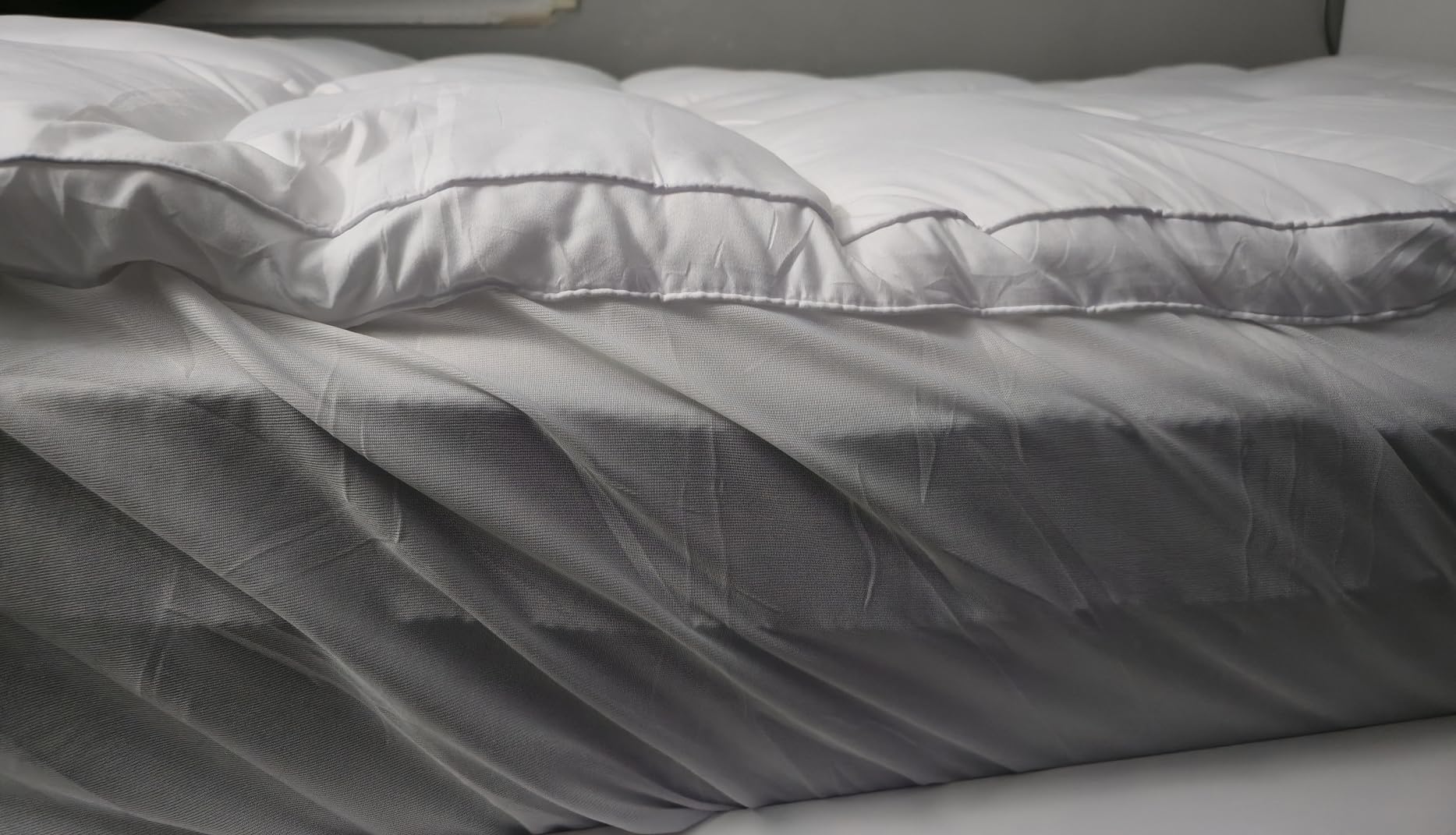 ELEMUSE RV Short Queen Mattress Topper, Thick Pillow Top Mattress Pad | Plush comfort with overfilled fill, fits RV short queen beds, RV essential for campers and travel trailers customer photo 1