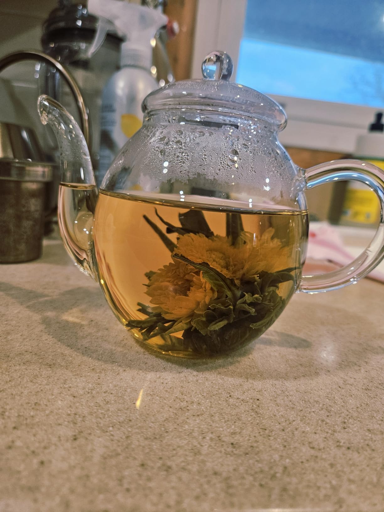 Creano Tea Flowers Mix Golden Gift Set Blooming Tea with Glass Teapot White, Green & Black Tea in 6 Varieties Tea Flower Blooming Tea Gift for Women customer photo 1