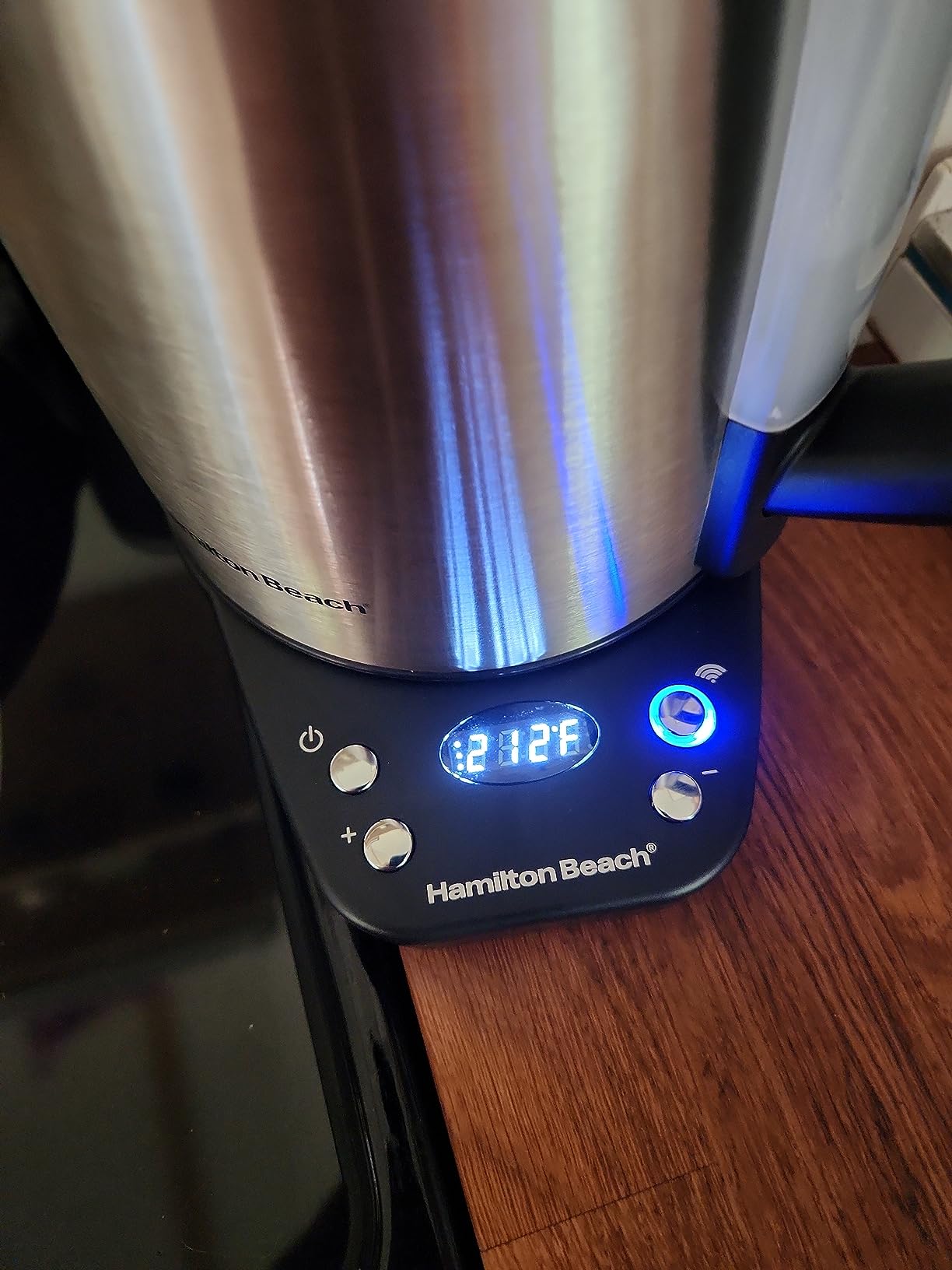 Hamilton Beach Smart Electric Tea Kettle & Water Boiler, Works with Alexa, 1.7 Liter, Fast Boiling 1500 Watts, Cordless, Keep Warm, Auto-Shutoff & Boil-Dry Protection, Stainless Steel (41036) customer photo 1