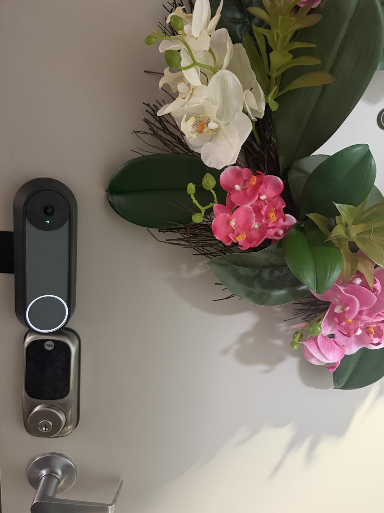 Google Nest Doorbell (Battery) - Snow | 6x digital zoom video doorbell, HD, 24/7 live view, Night vision, HDR, works with Google Home & Gemini customer photo 2