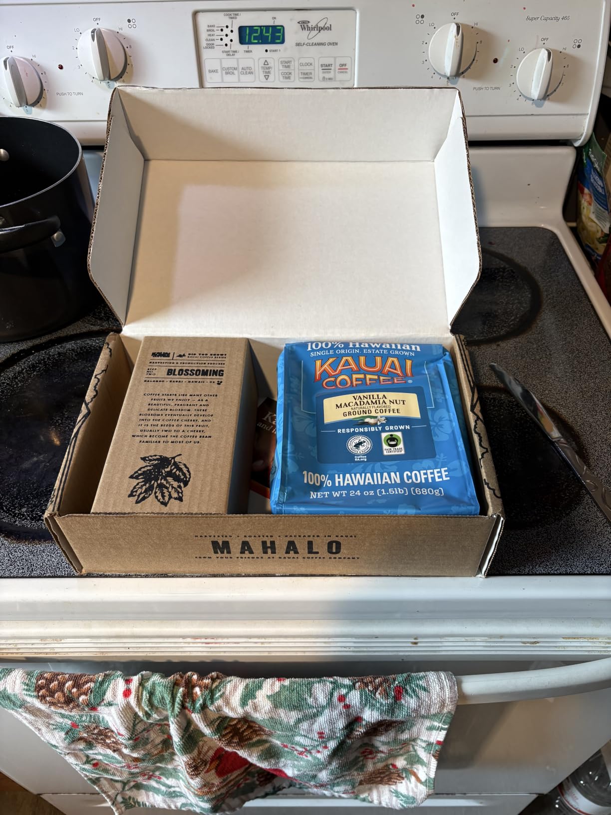 Kauai Coffee Whole Bean Coffee - Vanilla Macadamia Nut, 24 oz Bag, Medium Roast customer photo 1