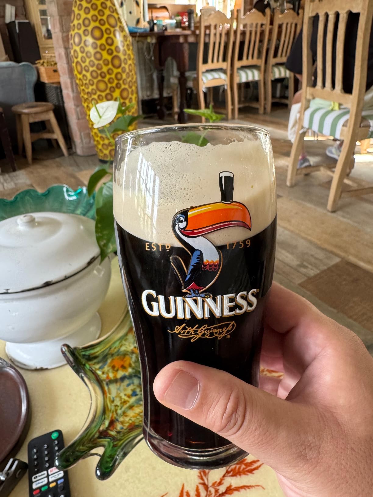 Guinness Draught Nitrosurge Device, Stout Beer, Perfect Pub Pour at Home, Rich Smooth Head & Sweetness of Malt Balanced with Hops, Cans Sold Separately, Device Only, Black customer photo 2