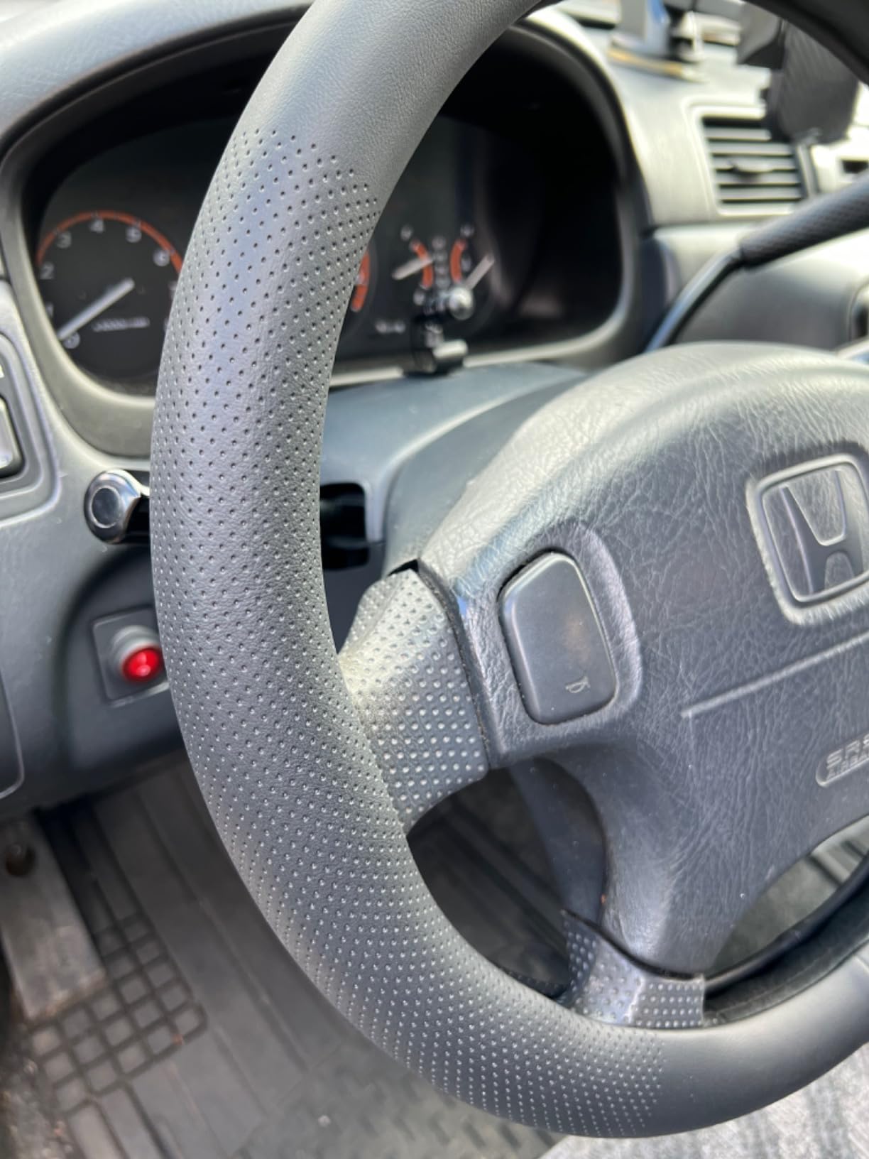 LKWLIKEI Nappa Premium Leather Car Steering Wheel Cover, Non-Slip, Breathable, Universal 15 inches, Black customer photo 2