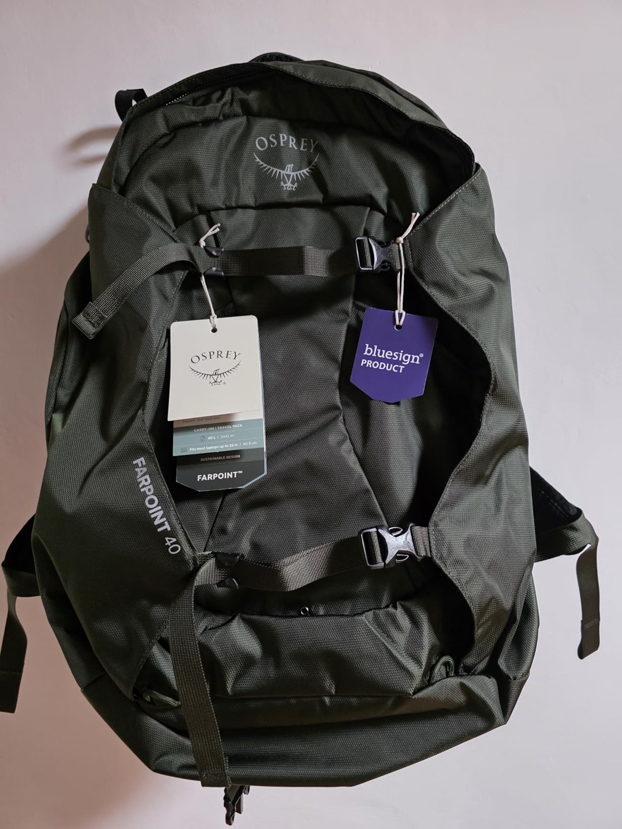 Osprey Farpoint 40L Men's Travel Backpack, Gopher Green customer photo 1