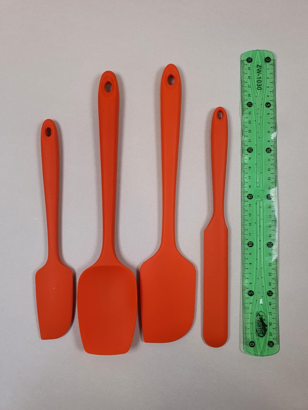 Heat Resistant Silicone Spatula Set: U-Taste 600ºF High Temp Seamless Food Grade Flexible Rubber Silicon Kitchen Cooking Mixing Baking Scraper for Nonstick Cookware Set of 4 (Midnight Blue) customer photo 1