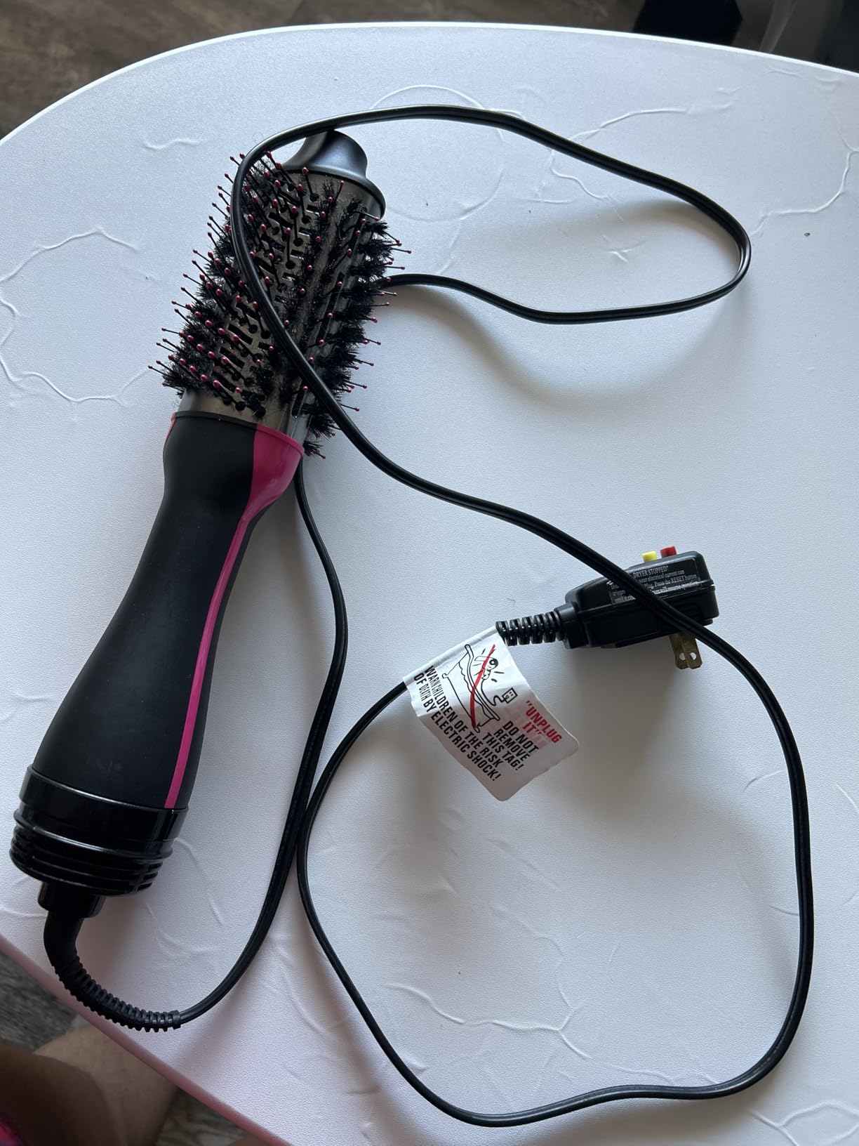 Dimecano Hair Dryer Brush, 4 in 1 One Step Hair Dryer and Styler Volumizer, Professional Hot Air Brush with Negative Ion Anti-frizz Blowout for Drying, Straightening, Salon, Black Pink customer photo 1