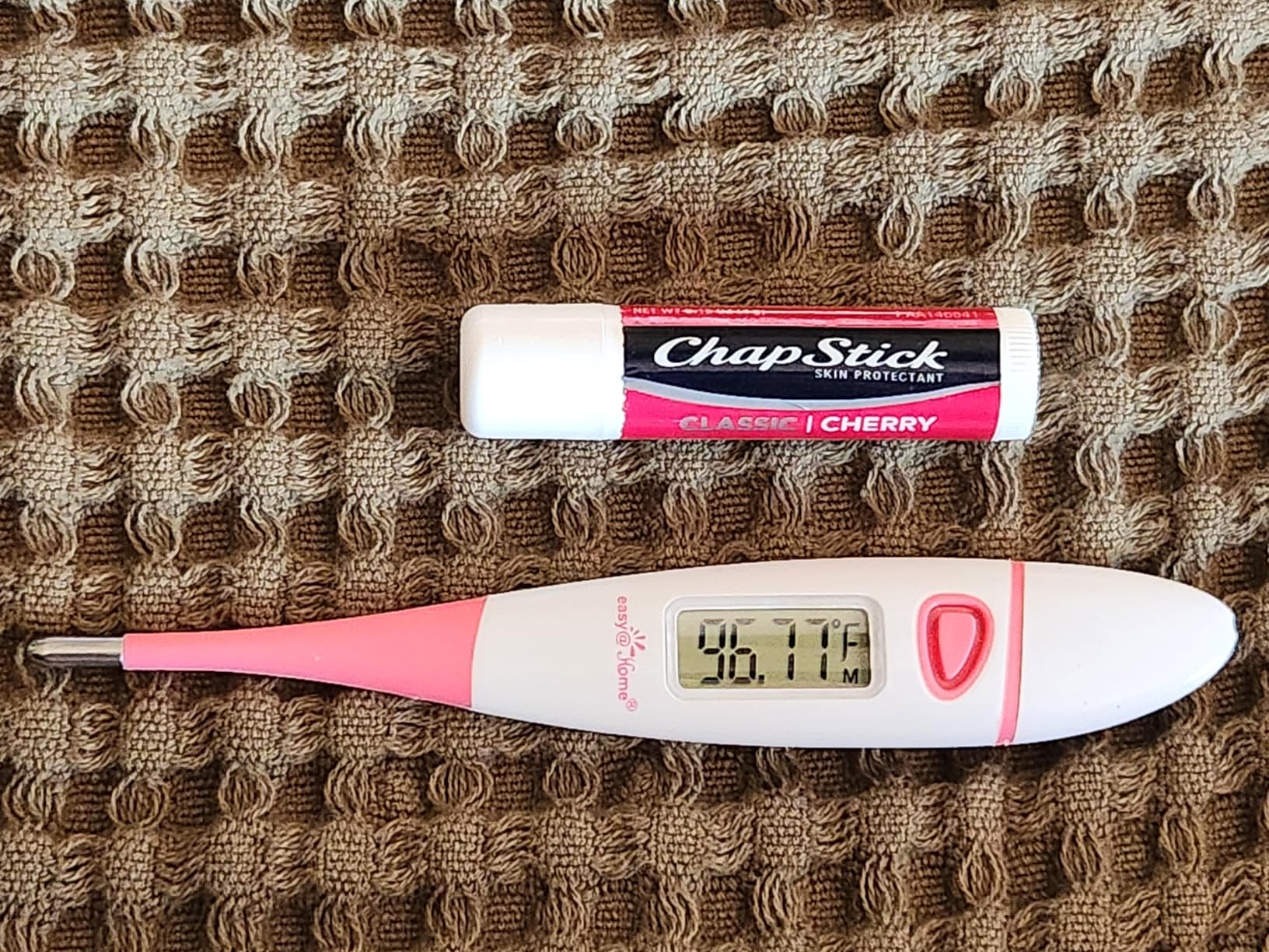 easy@Home Digital Basal Body Thermometer for Adults - Ovulation BBT | Precise 1/100th Degree Tracking. Flexible Waterproof Tip & Memory Recall. Auto Scan with Premom App customer photo 1