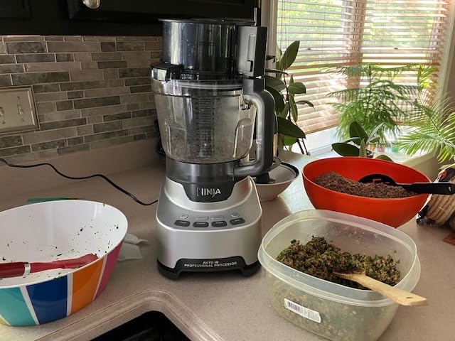 Ninja Professional XL Food Processor, 1200PW, 12-Cup, Black, NF701 customer photo 1