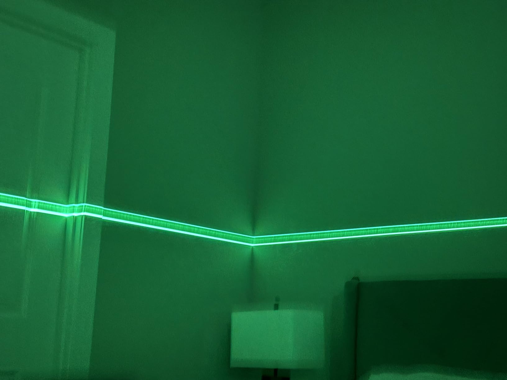 Laser Level with 12 Green Lines, Built-in 5200 mAh Li-ion Battery | 3x360 Full Coverage, for Construction and Picture Hanging customer photo 2
