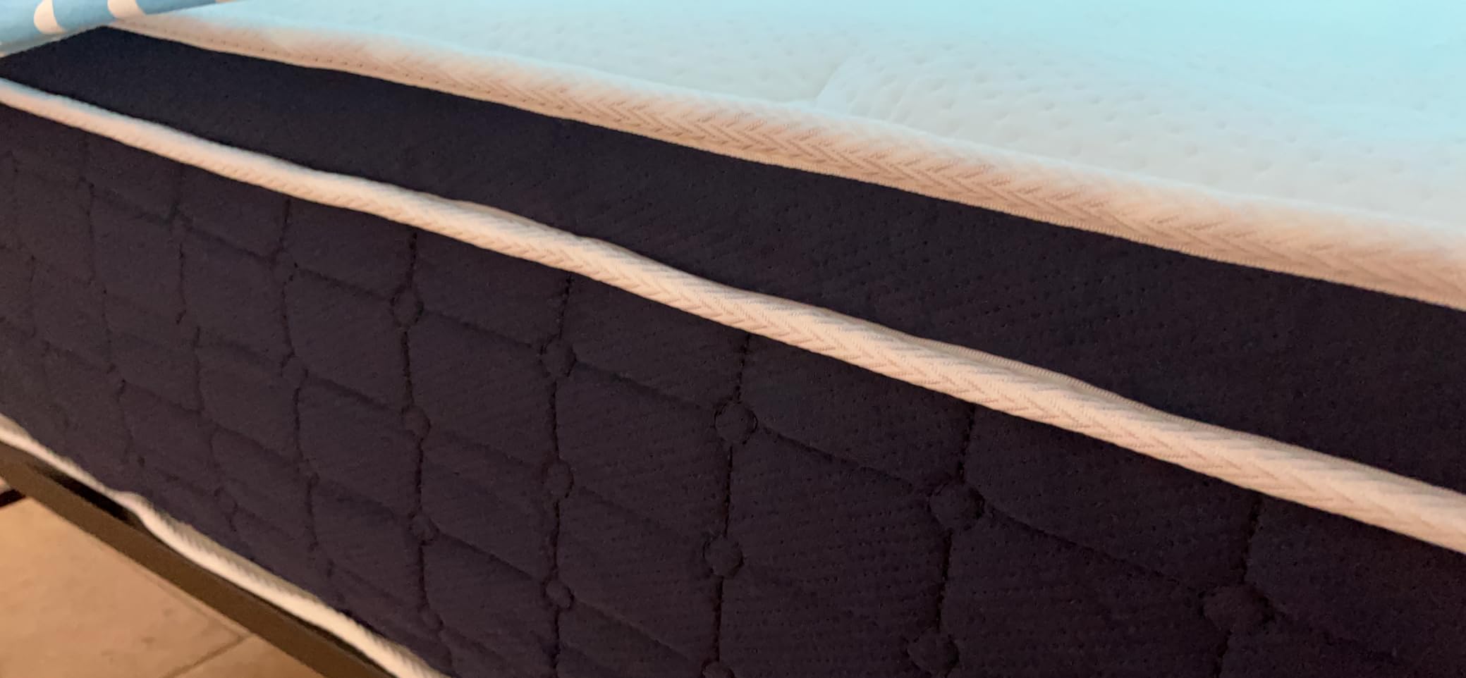 Coolvie 12 Inch Twin XL Mattress, Medium Firm Feel for Pressure Relieving | Hybrid XL Twin Mattress in a Box, Premium Foam with Pocket Springs for Motion Isolation, Excellent Support, 100-Night Trial customer photo 2