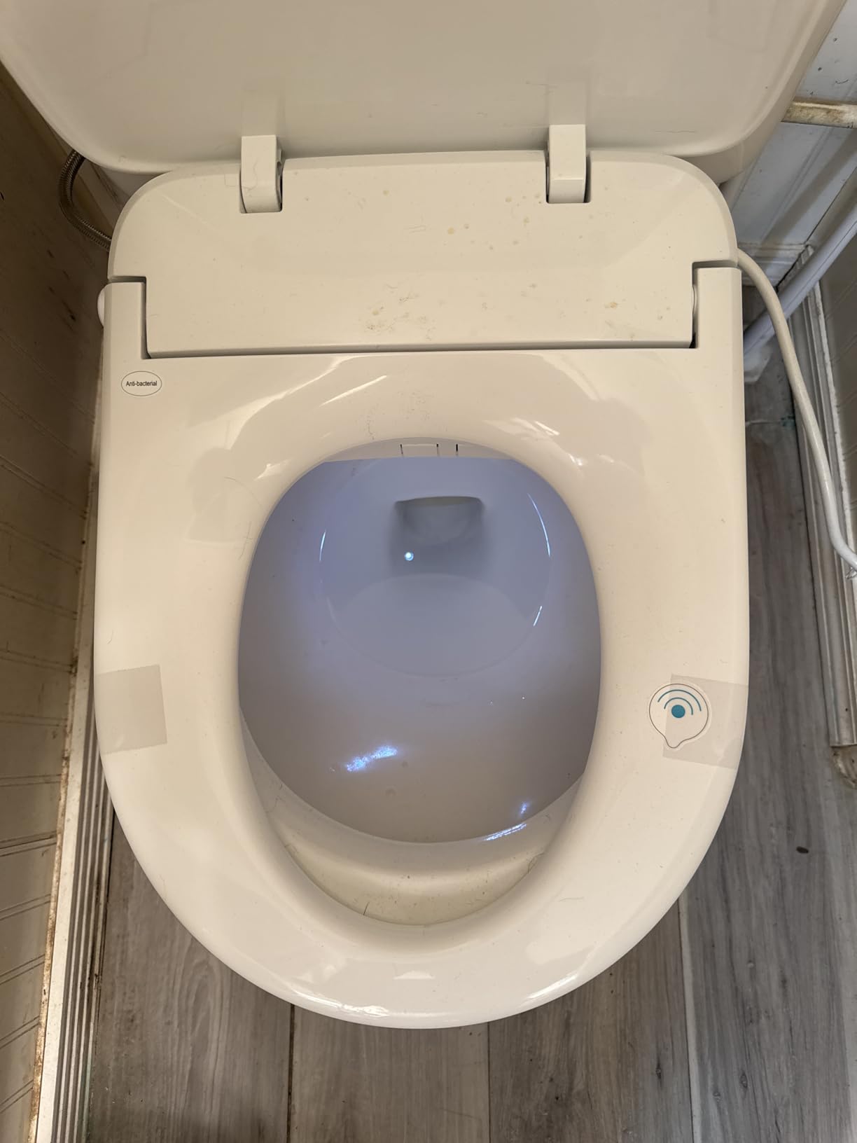 ALPHA BIDET UX Pearl Bidet Toilet Seat in Elongated White, Ultra Low Profile, Endless Warm Water, Arced Stainless Steel Nozzle, LED Nightlight, Dryer, Deodorizer, 3 Year Warranty customer photo 2