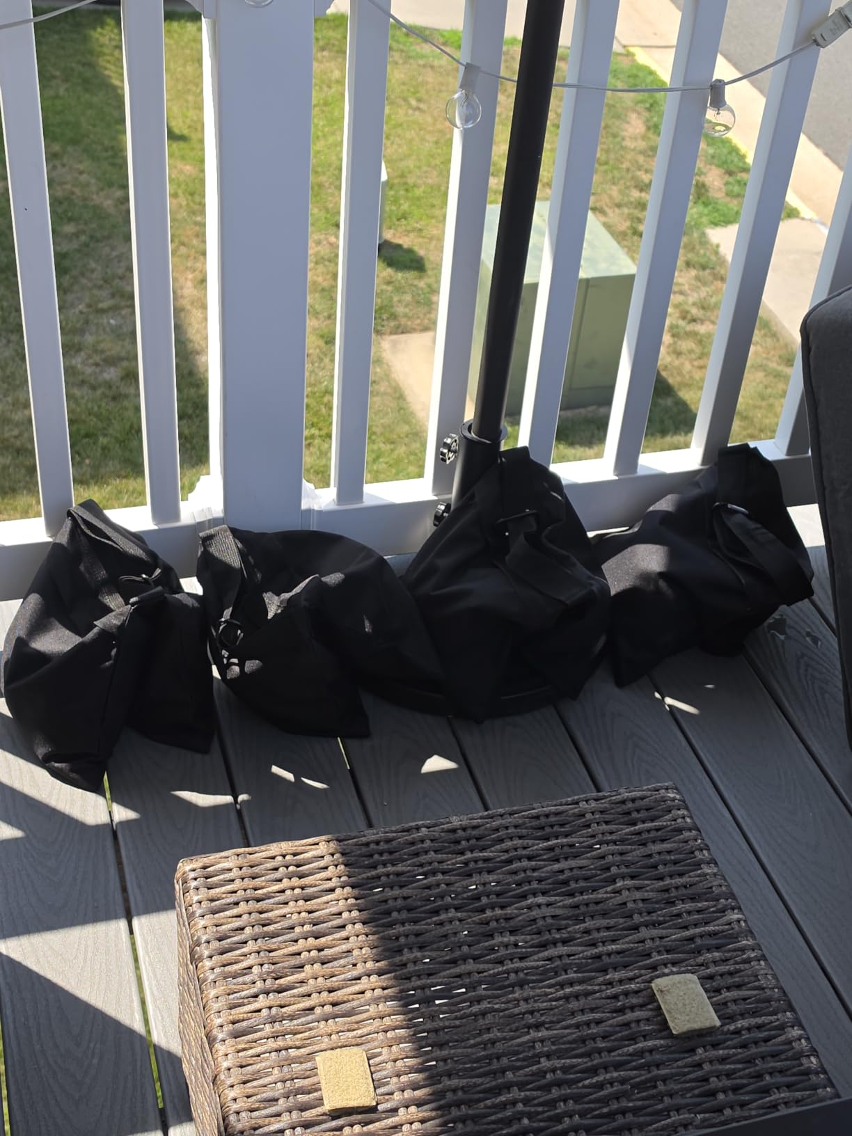 Aimosen 4 Packs Sandbags Weight Bags for Light Stand Photography Video Equipment, Heavy Duty Saddlebag for Backdrop Stand, Photo Tripod, Canopy, Pop up Tent, Umbrella Base, Fishing Chair, Picnic Table customer photo 1