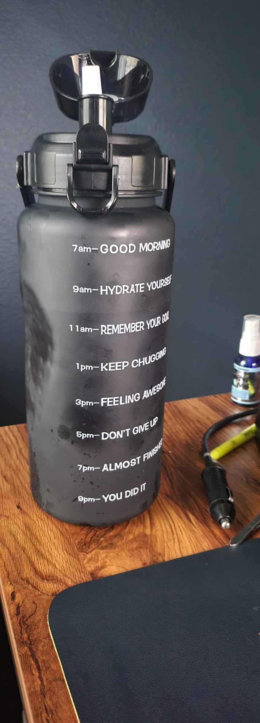 Motivational Water Bottle with Time Marker, Half Gallon Water bottle with Straw 64 oz/2.2L Gym Water Bottle, Achieve All-Day Hydration SpillProof, BPA FREE customer photo 1