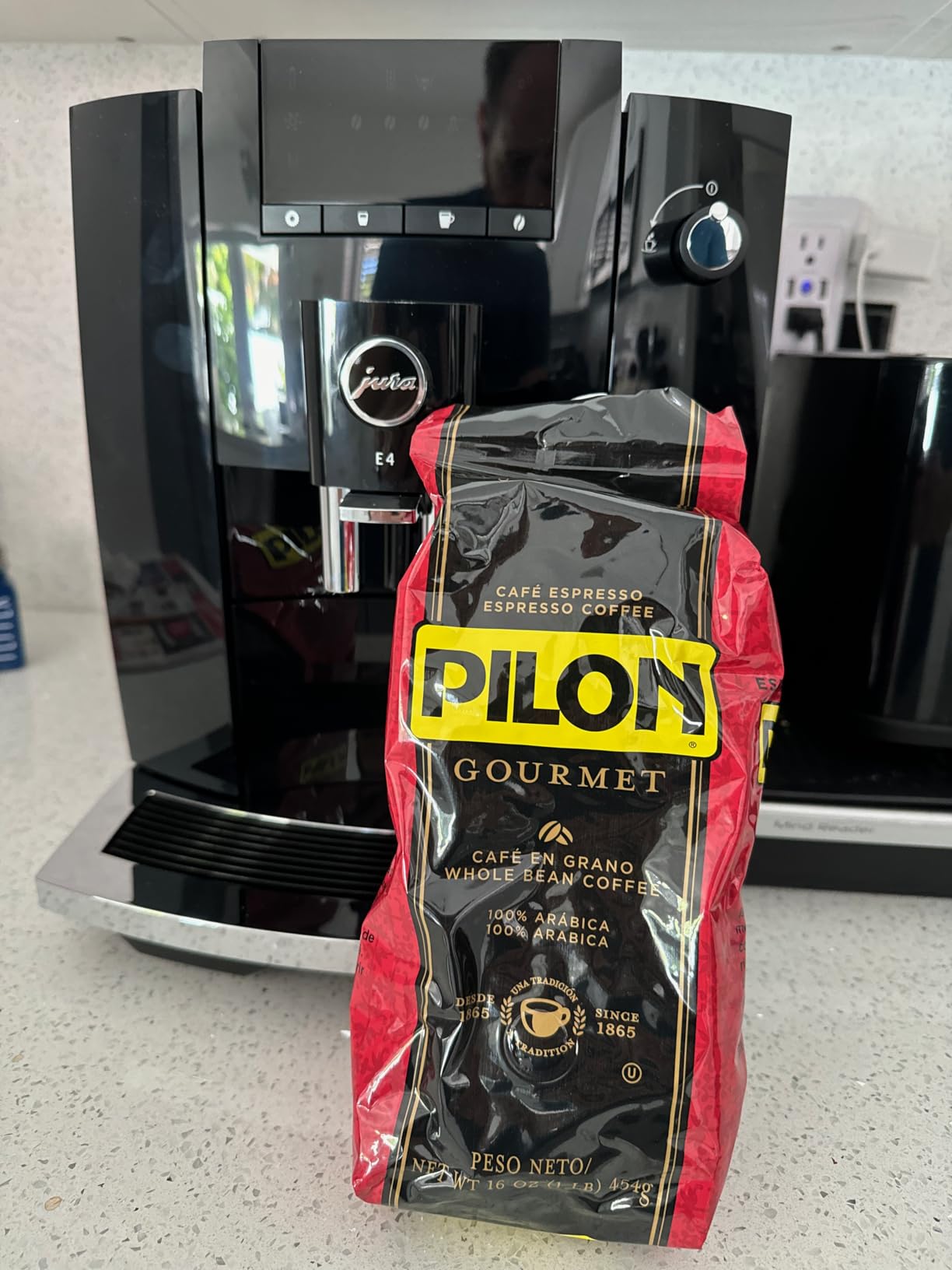 Jura E4 Piano Black Automatic Coffee Machine customer photo 2