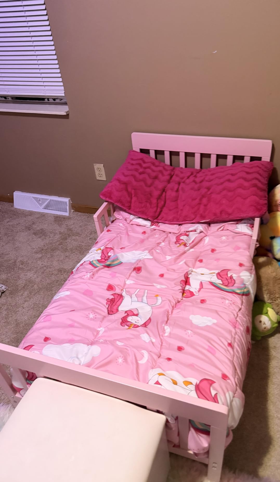 Dream On Me Finn Toddler Bed, GREENGUARD Gold, Pinewood, Black | Low to Floor Bed, 2 Safety Guard Rails, Slatted Wooden Headboard & Footboard 50 Lb Limit, BSA Verified customer photo 1