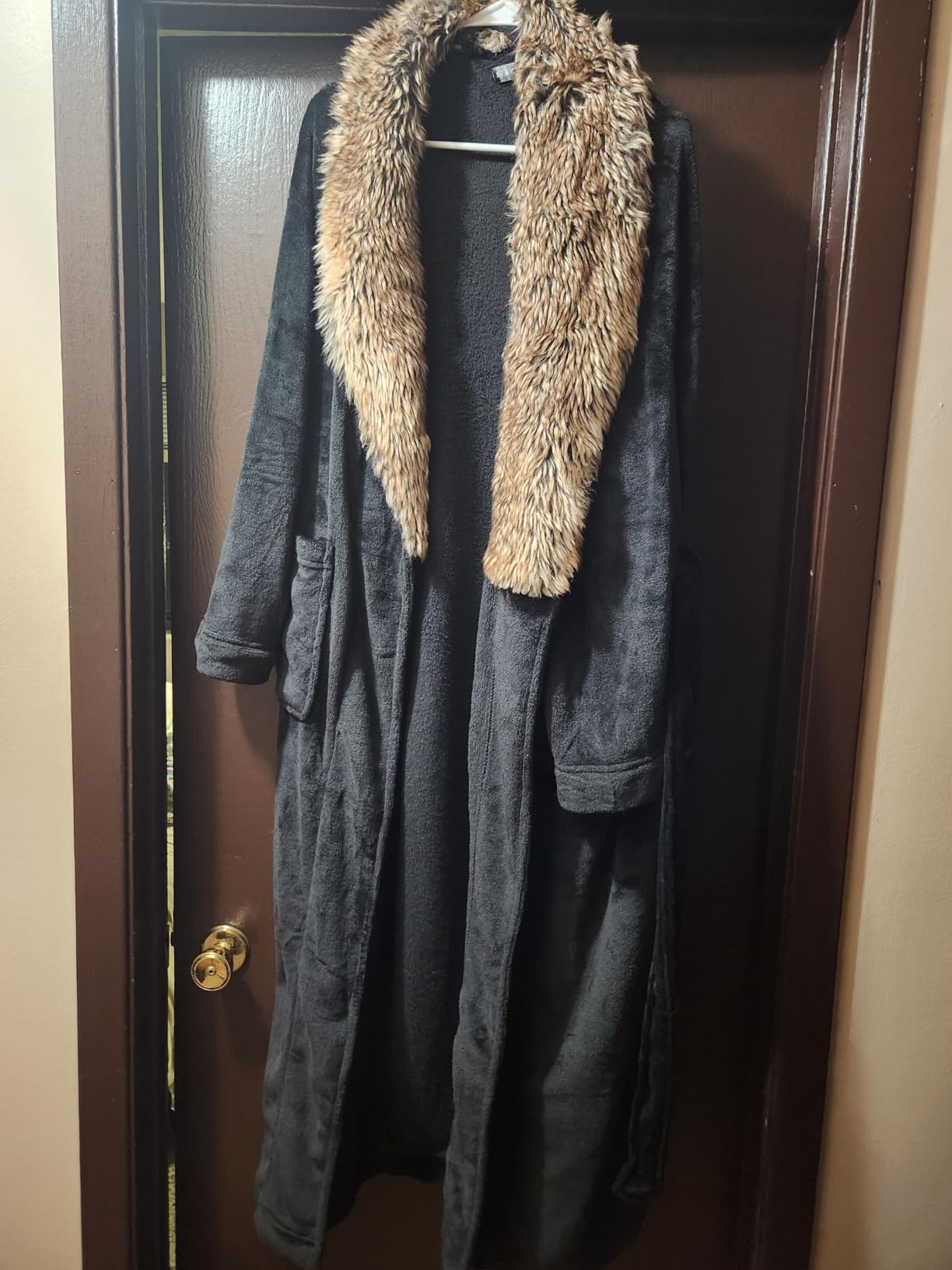Silver Lilly Premium Womens Robe with Shawl Collar, Plush Bath Robe for Women, Fluffy, Warm, Fleece Women's Bathrobe customer photo 1
