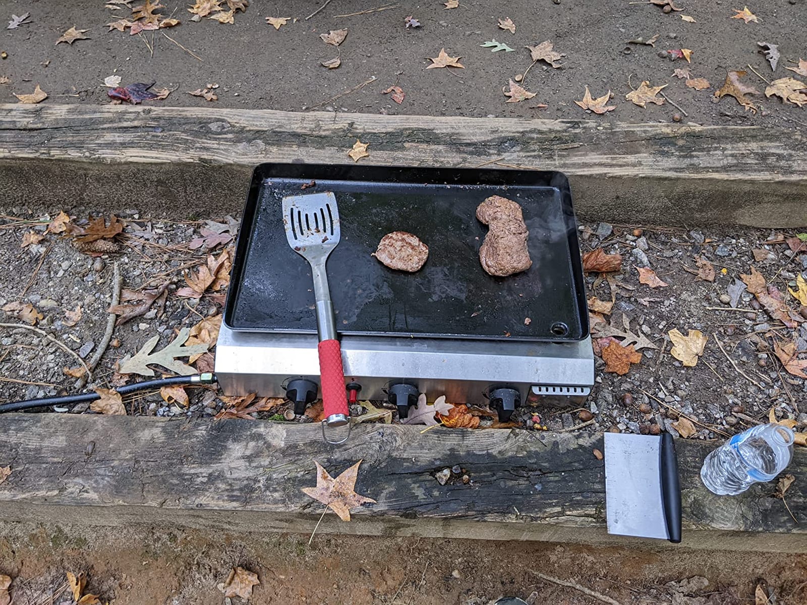 SKOK 3 Burner Outdoor Propane Griddle with Stand Cart Flat Top Gas Griddle | 3 Burners Portable Propane Griddle Grill for Outdoor Tailgating BBQ, Camping or Picnicking, 45,000 BTU Output, 23.3 Inch customer photo 1