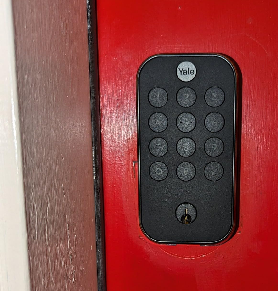 Yale Security Assure Lock 2 Deadbolt, Satin Nickel Keyed Smart Entry Door Lock with Wi-Fi Connected Keypad for Code Entry and Remote Access, YRD410-WF1-619 customer photo 2