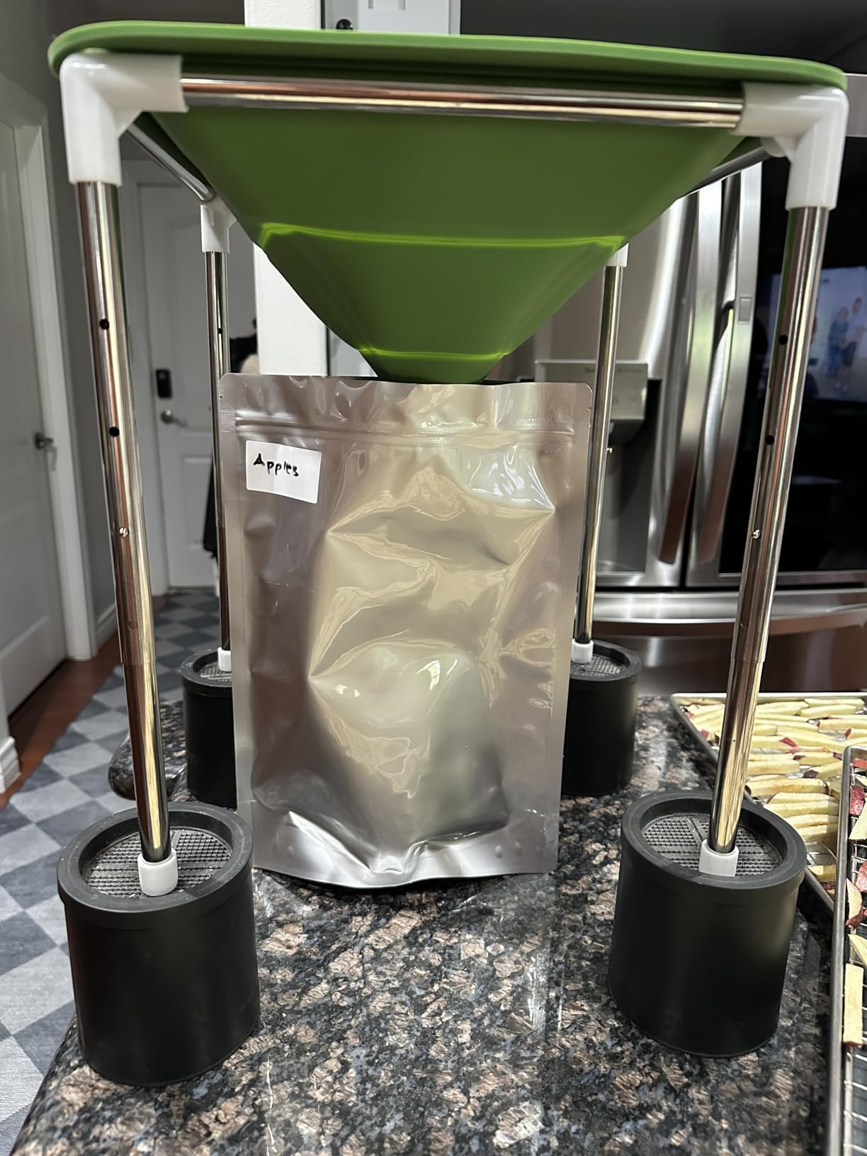 Wallaby 30 Count 2.5-Gallon Gusset Mylar Bags with Labels, 15 Mil Total Thickness Long-Term Food Storage Pouches, 18x12 Stand-Up Zipper Heat-Sealable Airtight Packaging - Silver customer photo 1