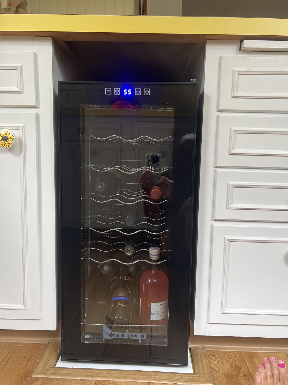 Winado 18 Bottle Compressor Wine Cooler Refrigerator | Adjustable Temperature, Freestanding Compact Mini, Digital Control, Removable Shelves customer photo 2