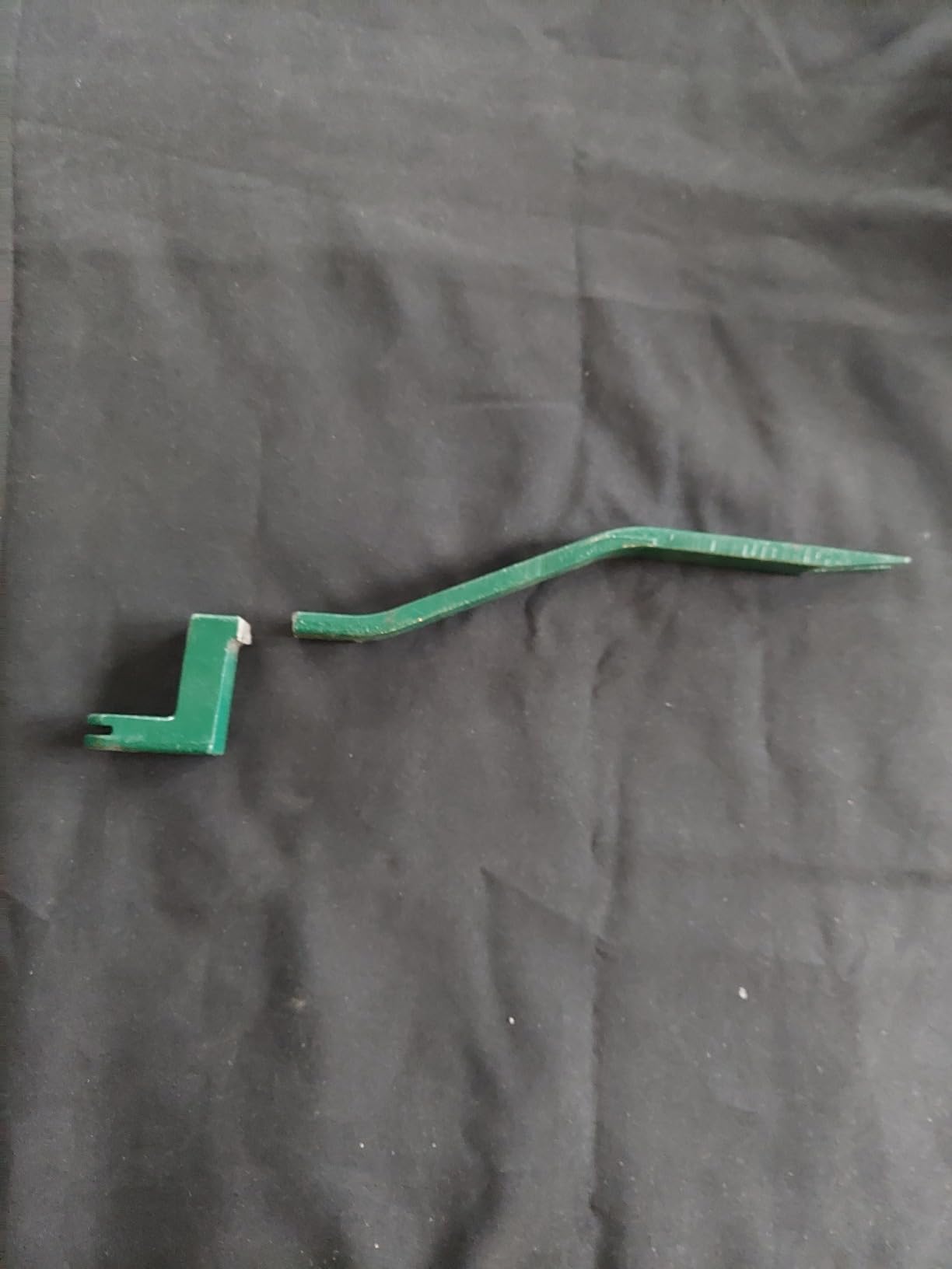 Roof Shingle Removal Tool Heavy Duty Nail Pry Bar for Roofing Repair 2 In 1 Design Nail Puller and Shingle Installer Tool customer photo 1