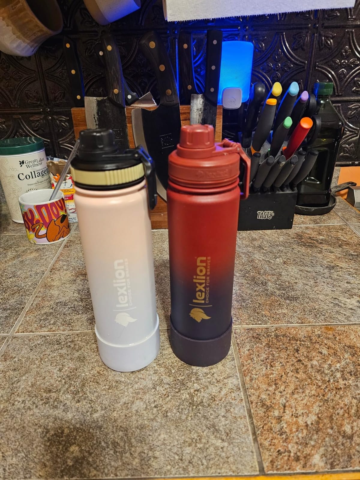 Lexlion Tea Infuser Water Bottle 22 Oz – Triple Wall Insulated Stainless Steel, Loose Leaf & Fruit Strainer, 3 Leakproof Lids, BPA-Free Silicone Sleeve, Reusable Thermal Mug customer photo 1