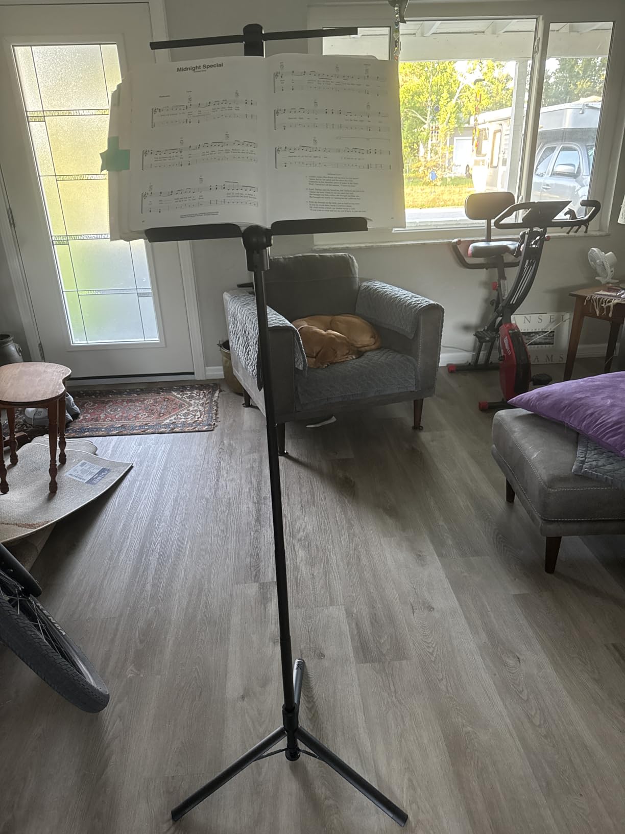 KraftGeek Capsule Music Stand for Sheet Music, 66