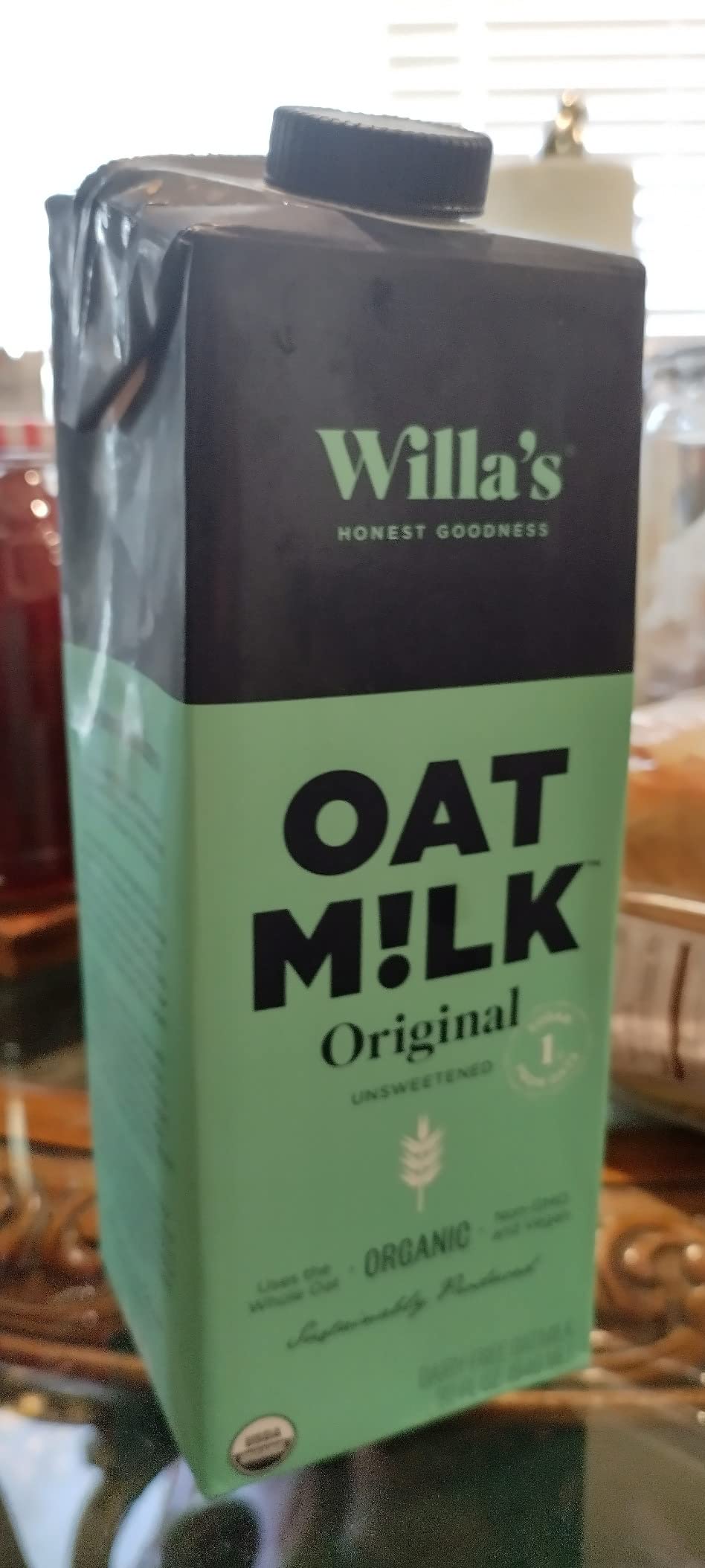 Willa's Organic Barista Oat Milk, Low Sugar, No Rapeseed Oil, 32oz, 6 Pk, Barista blend, Non-GMO, Low sugar, Shelf stable, Non-dairy, Whole grain oats, Organic ingredients, No rapeseed oil, No gums customer photo 1