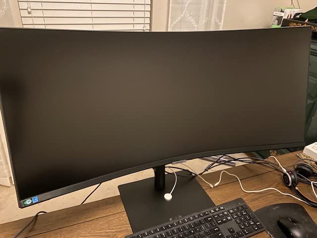 SAMSUNG Viewfinity S65UA Series 34-Inch Ultrawide QHD Curved Monitor, 100Hz, USB-C, HDR10 (1 Billion Colors), Height Adjustable Stand, TUV-certified Intelligent Eye Care (LS34A654UBNXGO), Black customer photo 2