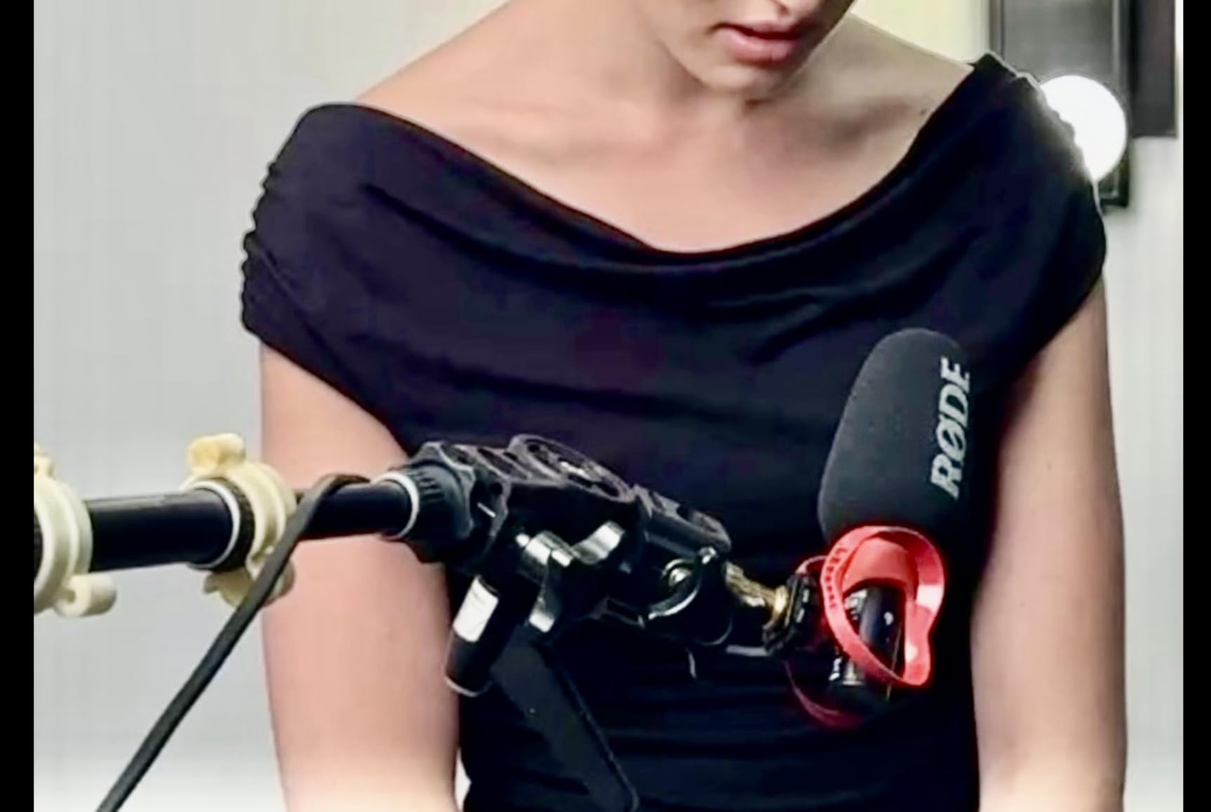RØDE VideoMicro II Ultra-Compact On-Camera Shotgun Microphone customer photo 1
