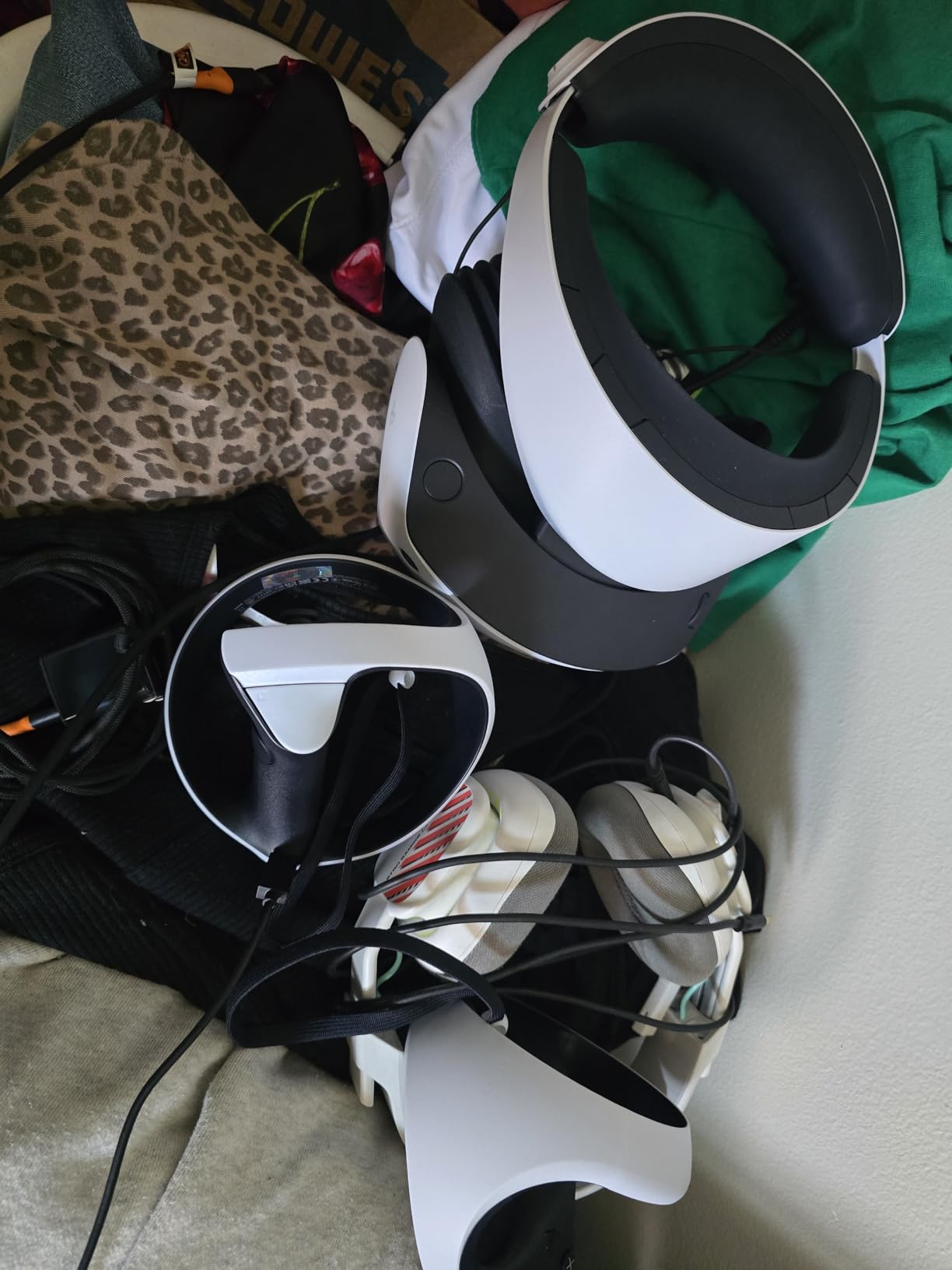 PlayStation VR2 Horizon Call of The Mountain Bundle (PSVR2) customer photo 1