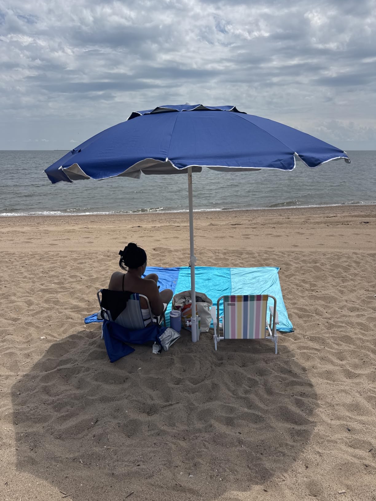 AMMSUN 8 Feet Large Beach Umbrella with Sand Anchor Heavy Duty High Wind Portable Outdoor Umbrellas UV 50+ Protection Air Vent Tilt customer photo 2