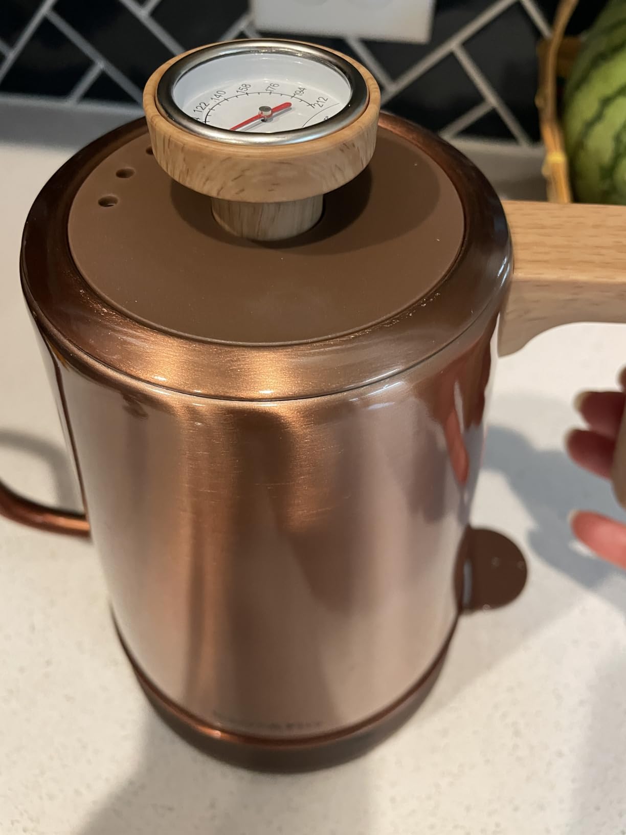 Nueve&Five Electric Gooseneck Kettle with Thermometer, 1.0L Pour Over Hot Water Kettle for Coffee and Tea, 1000W, Auto Shutoff, Boil-Dry Protection, Matte Black customer photo 1